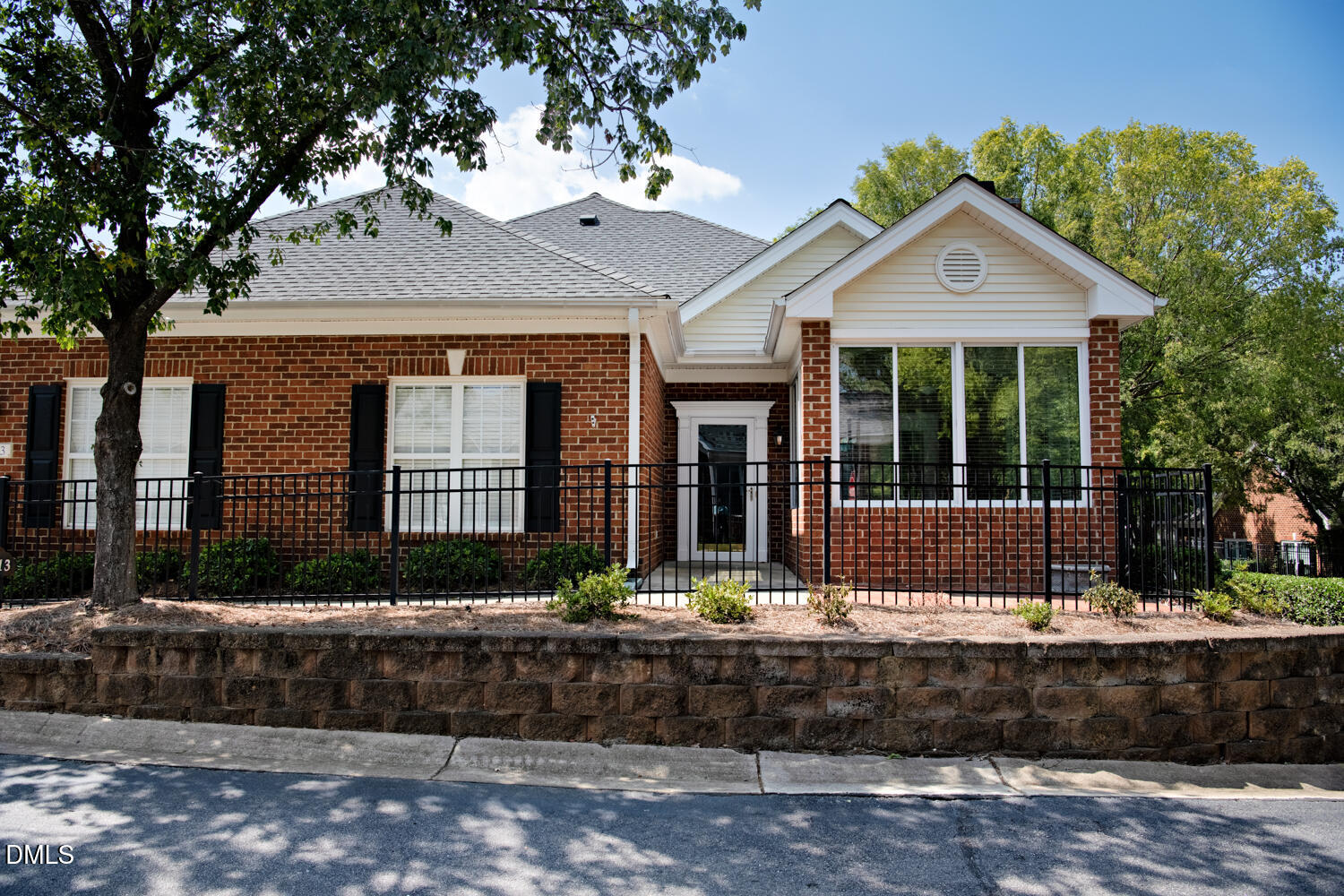 4713 Lewisham Court — photo