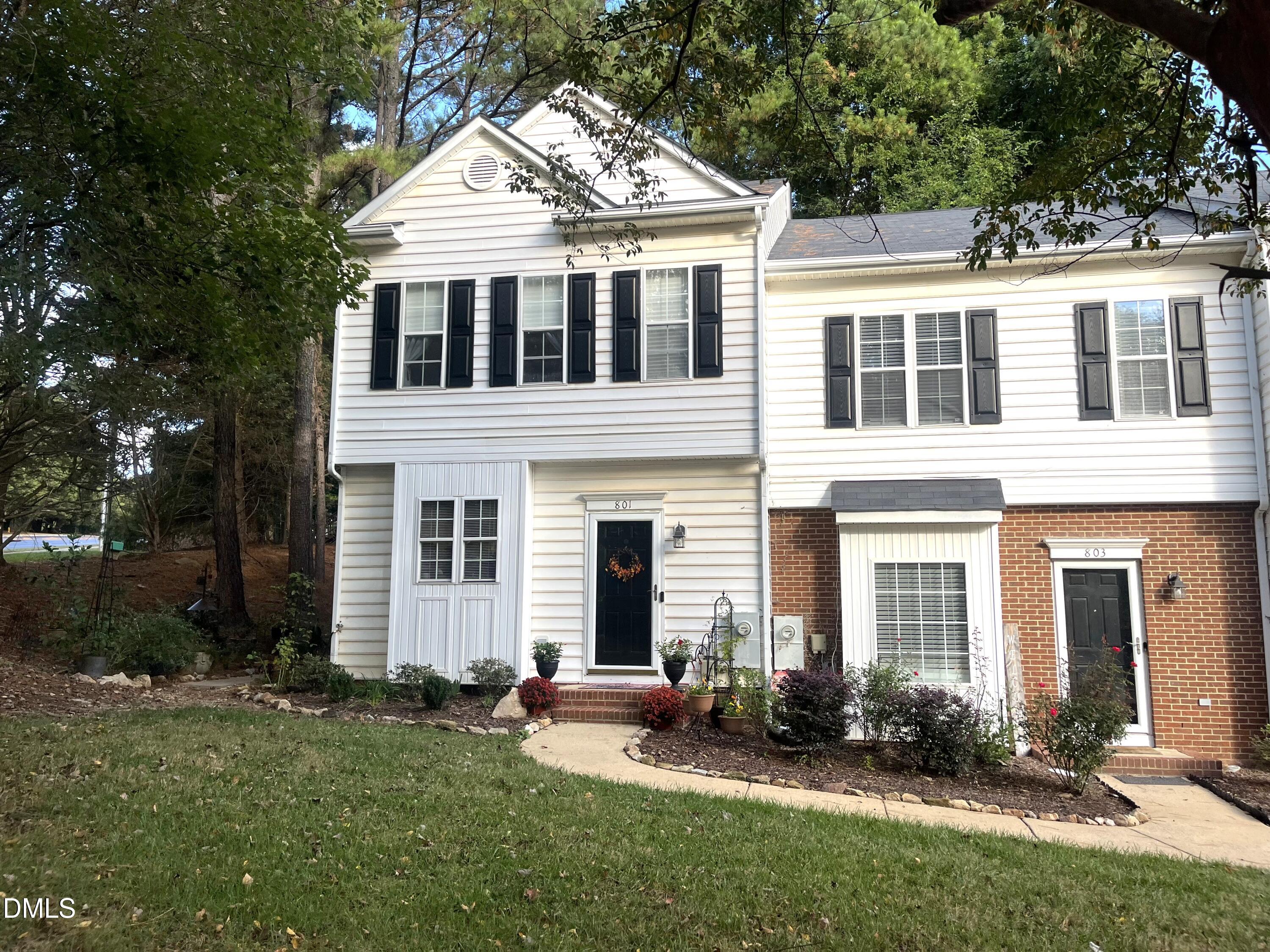 801 Genford Court — photo