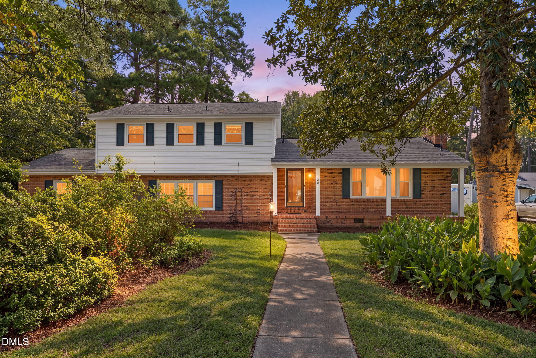 1201 S Crescent Drive — photo