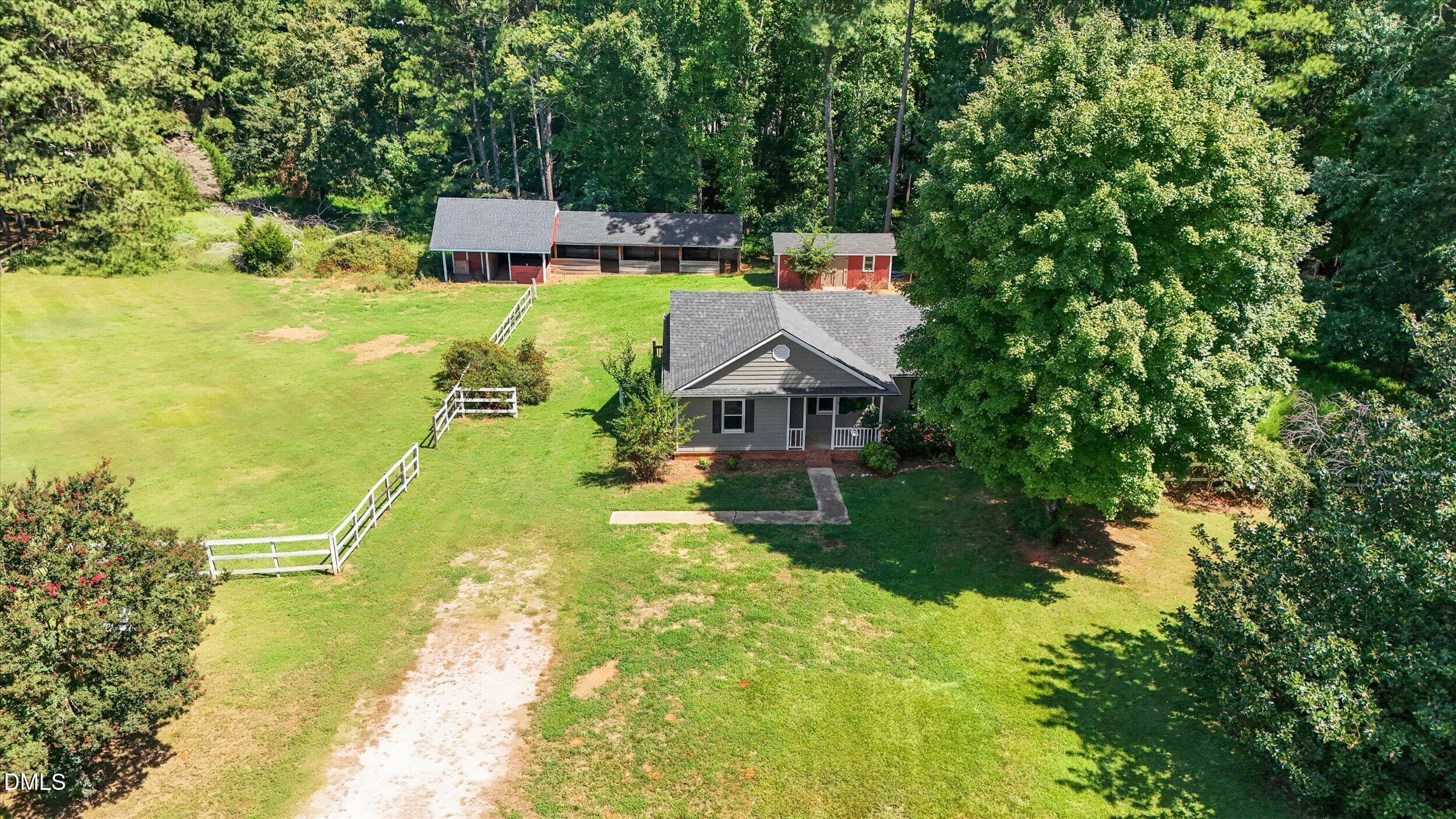104 Riverbend Drive — photo