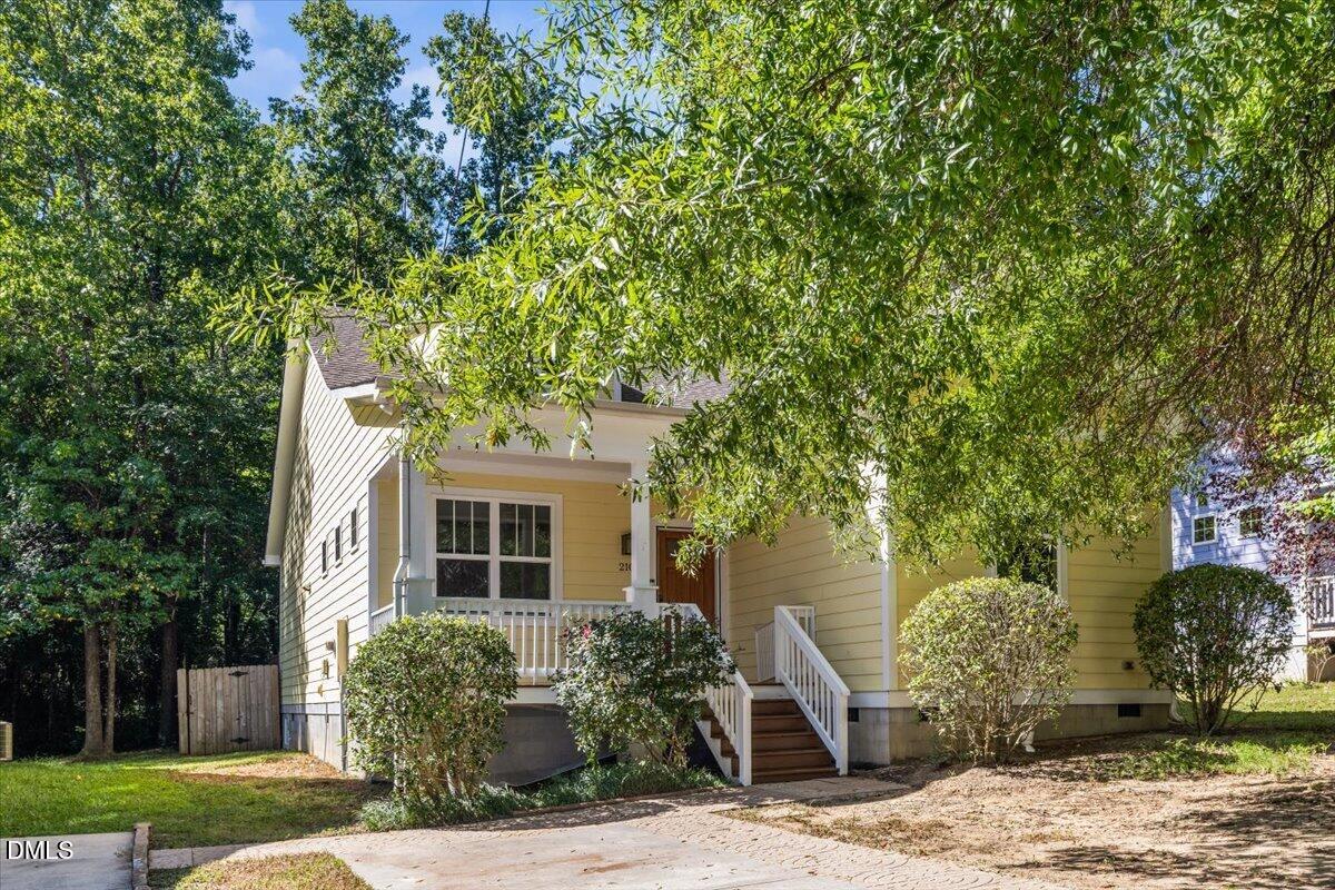 2103 Nation Avenue — photo