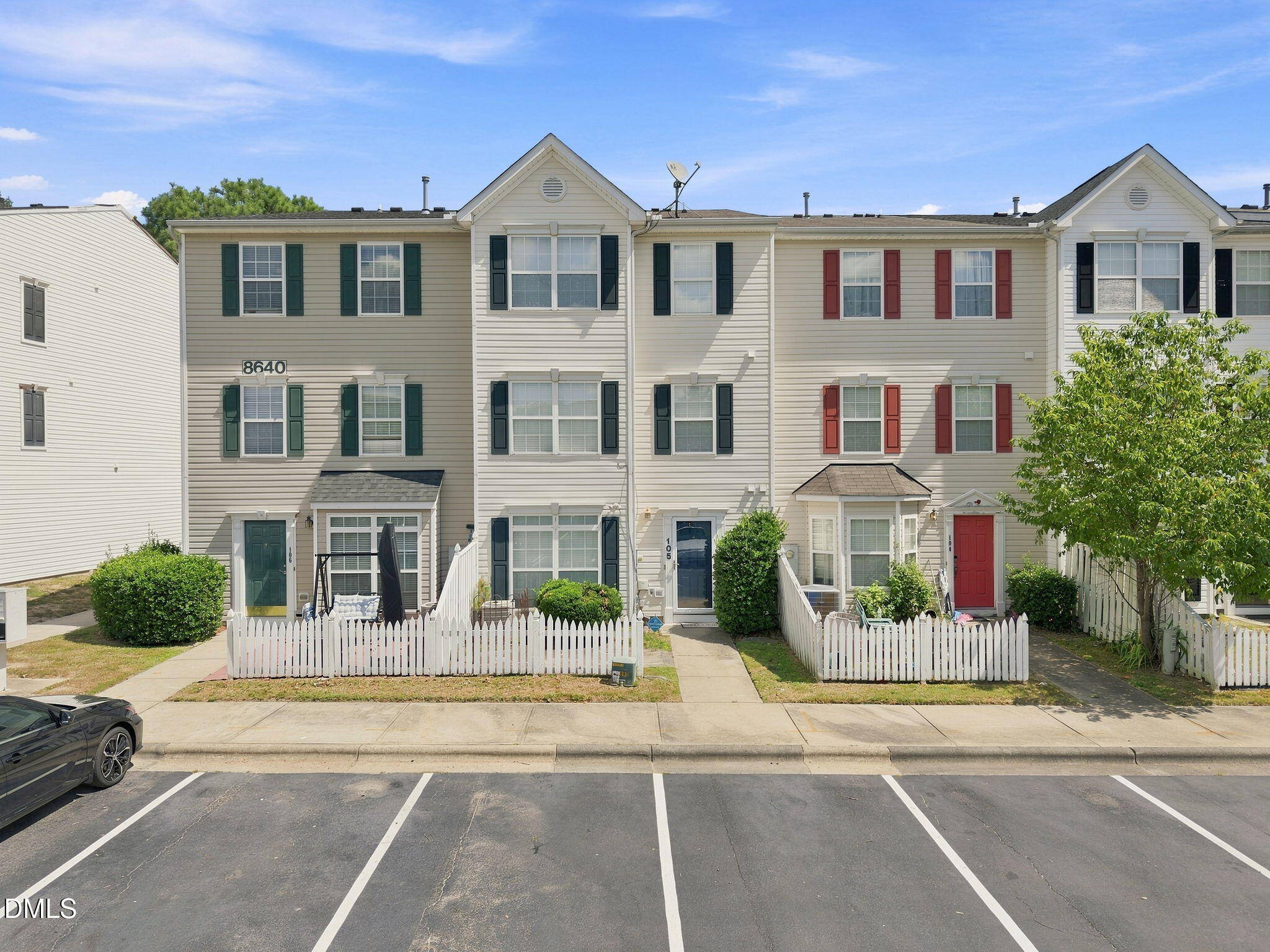 8640 Neuse Landing Lane 105 — photo