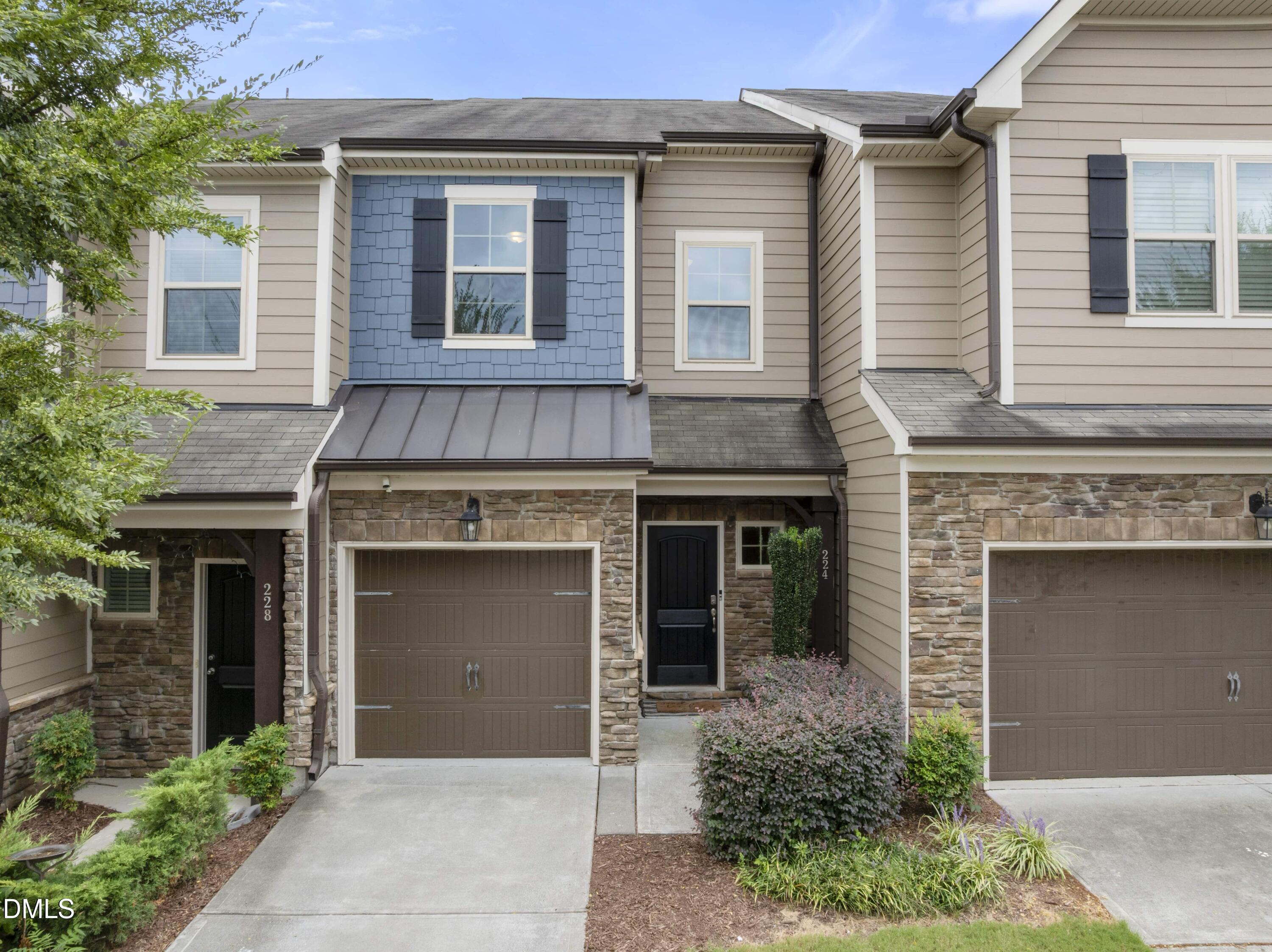 224 Ellsworth Manor Drive — photo