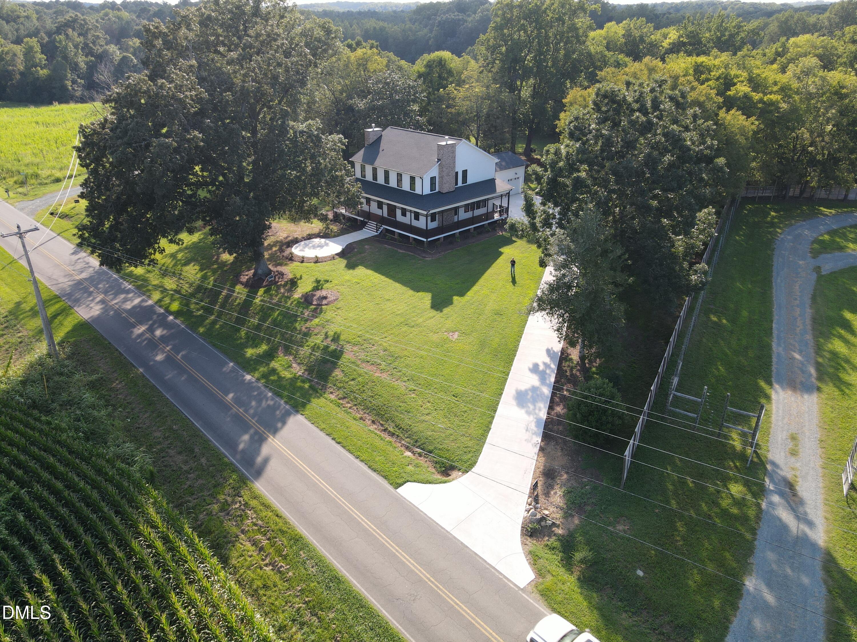 923 Arthur Minnis Road — photo