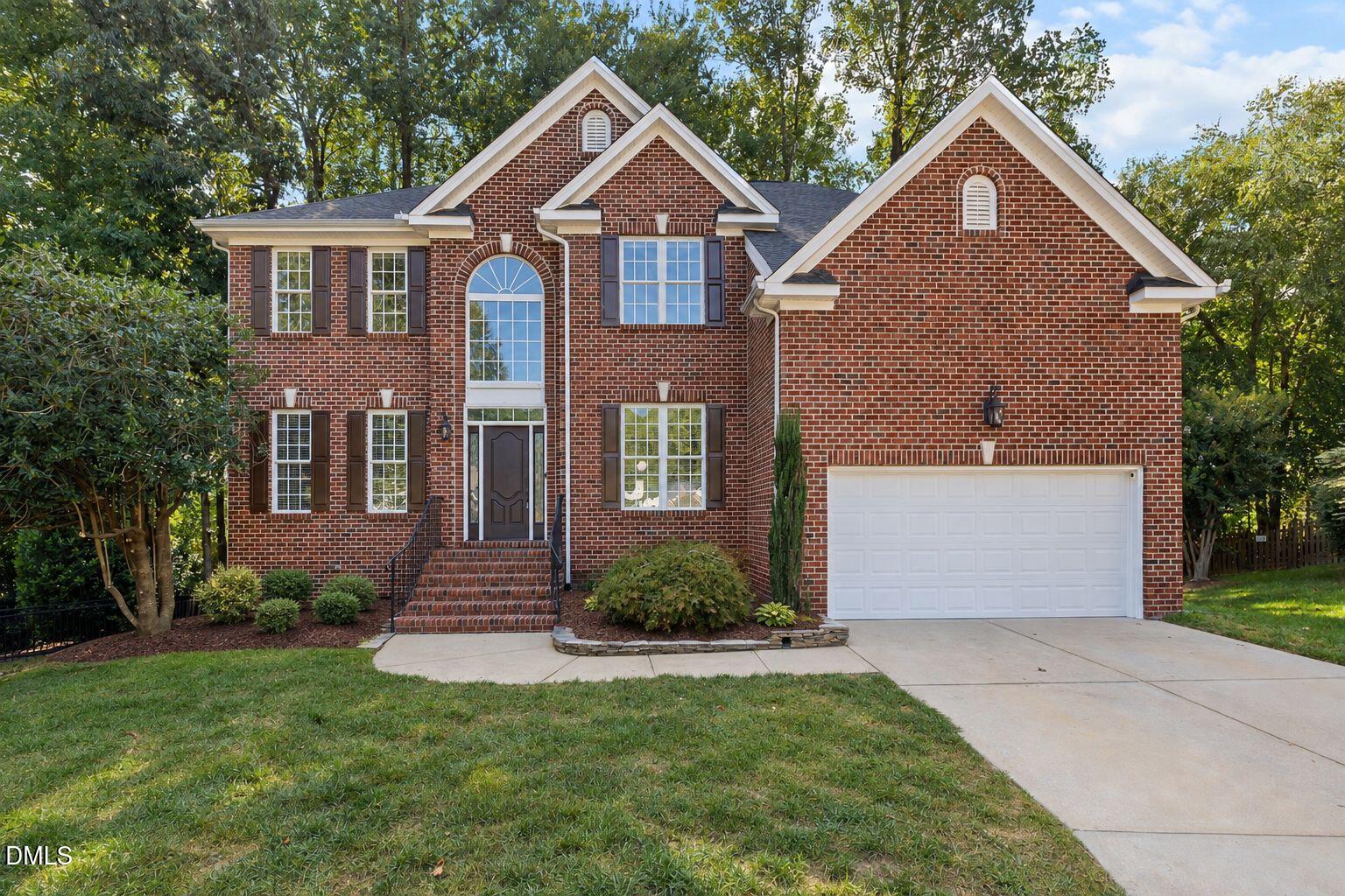 306 Honeywood Court — photo