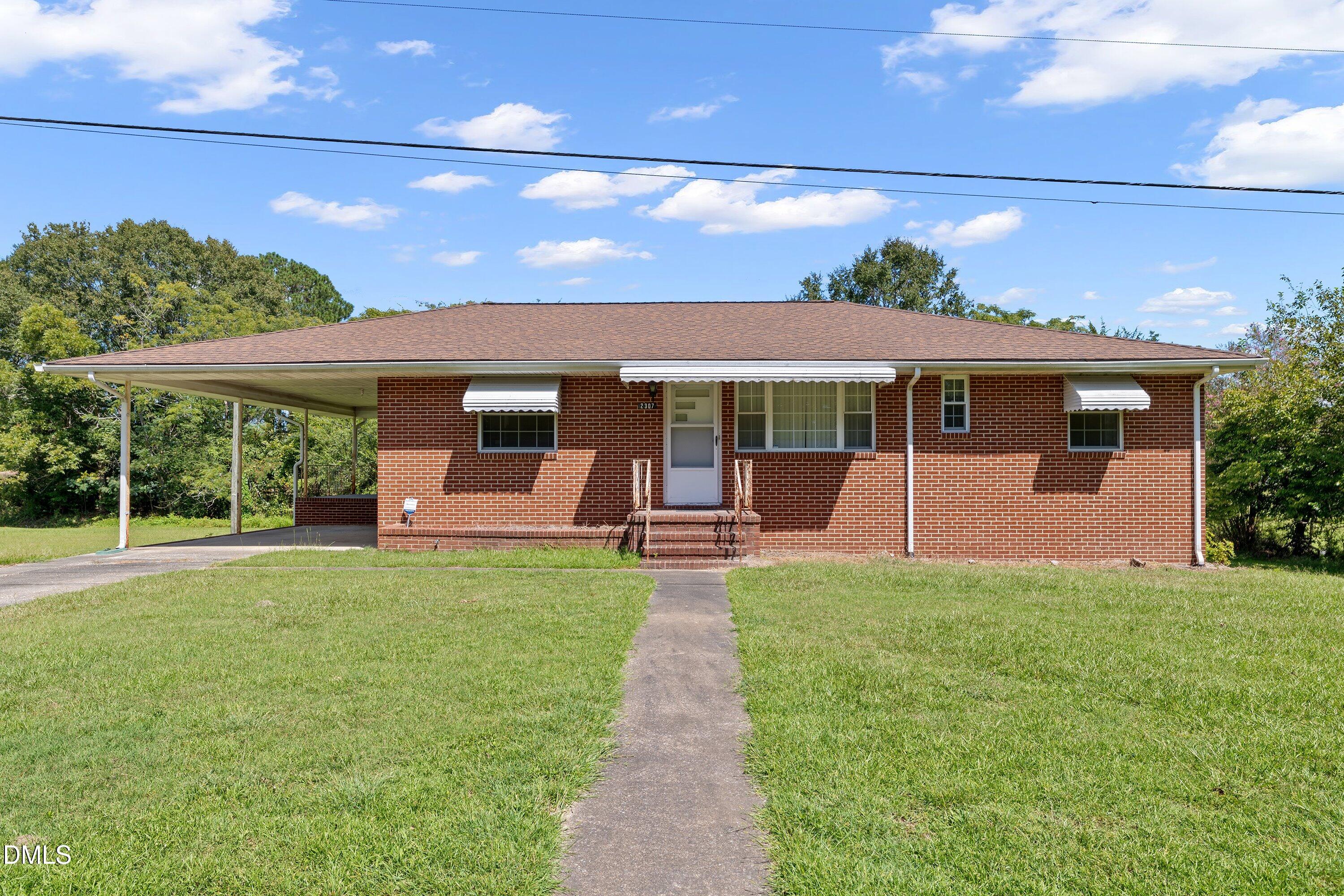 2307 Us 70-a E, Pine Level, NC 27568 — photo 2