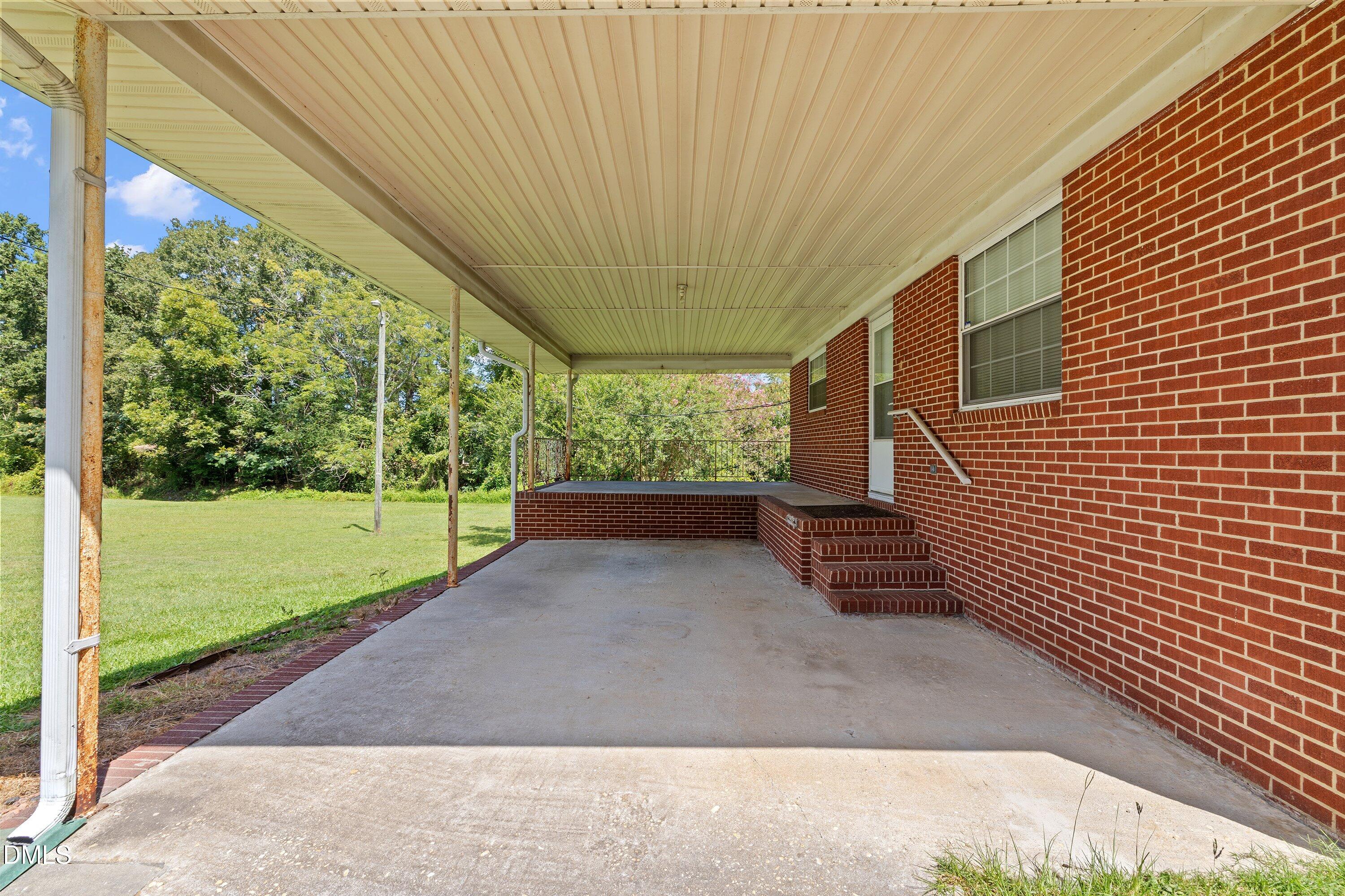 2307 Us 70-a E, Pine Level, NC 27568 — photo 3
