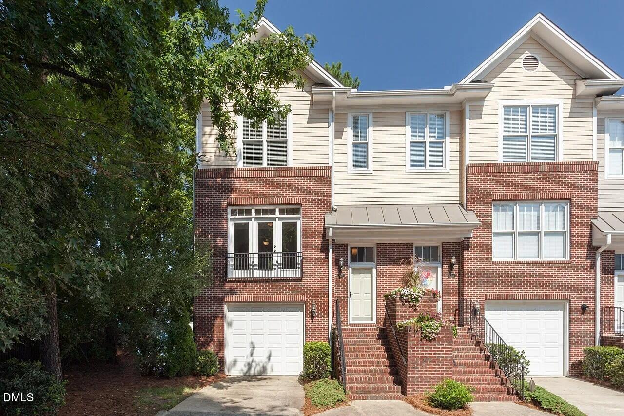 6101 Shandwick Court — photo