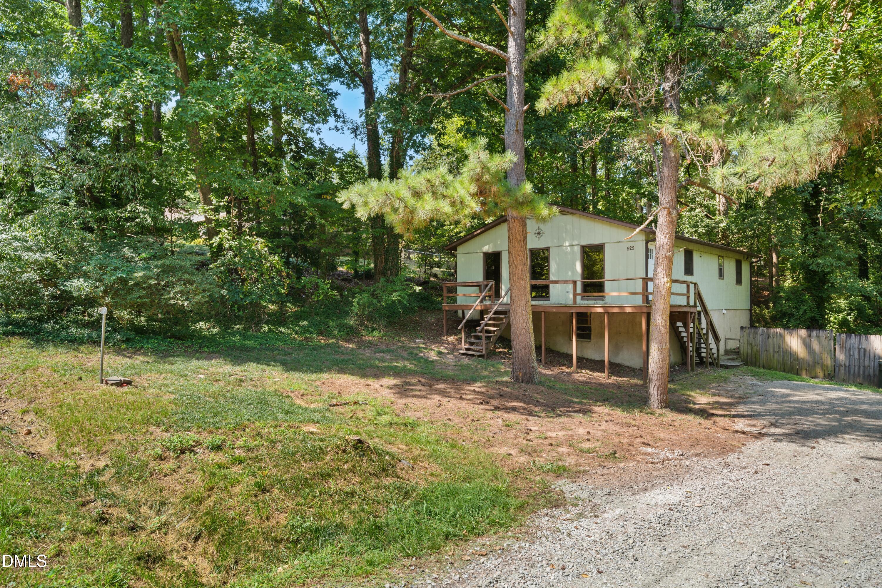925 Fleming Drive — photo