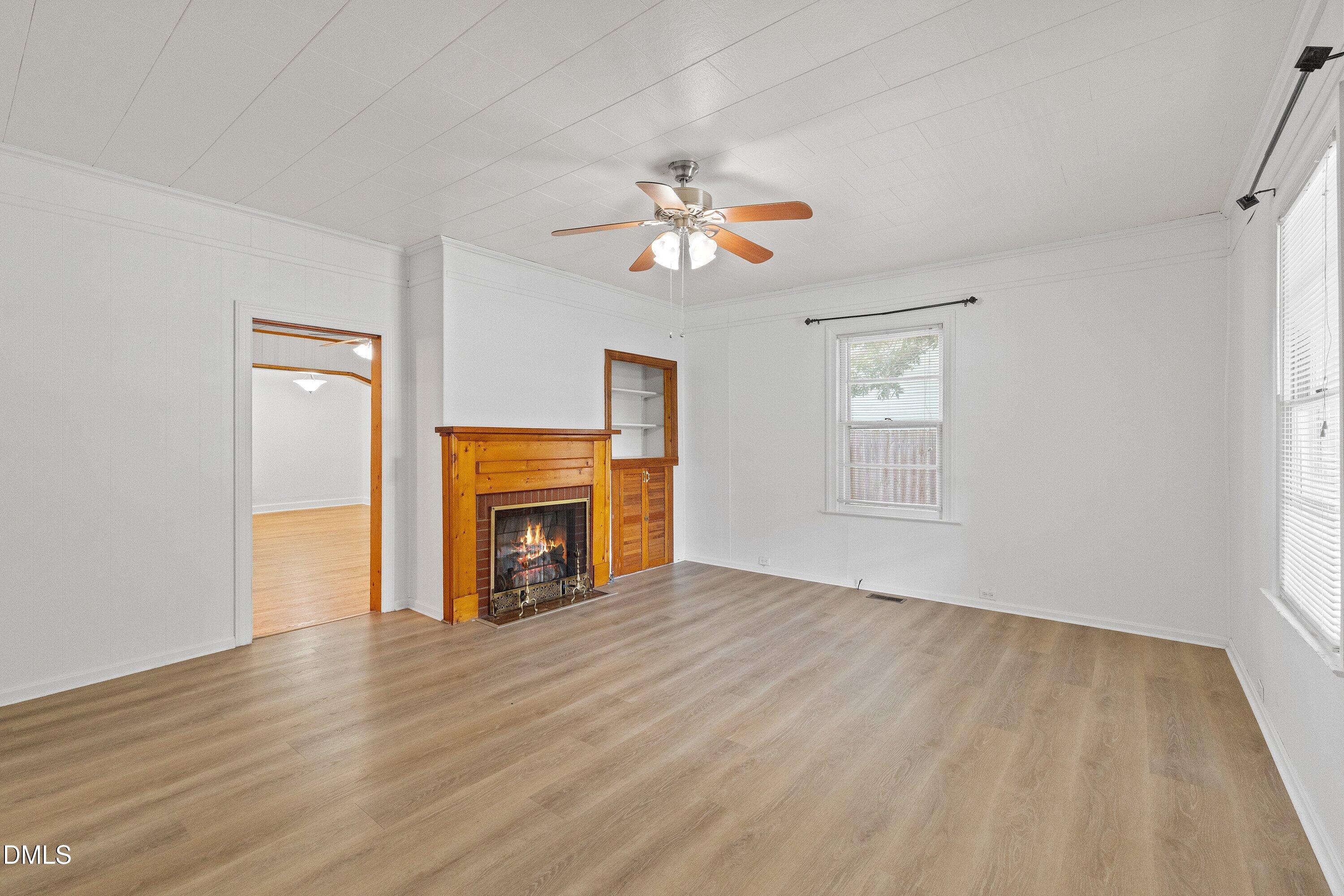 302 W E Street, Erwin, NC 28339 — photo 3