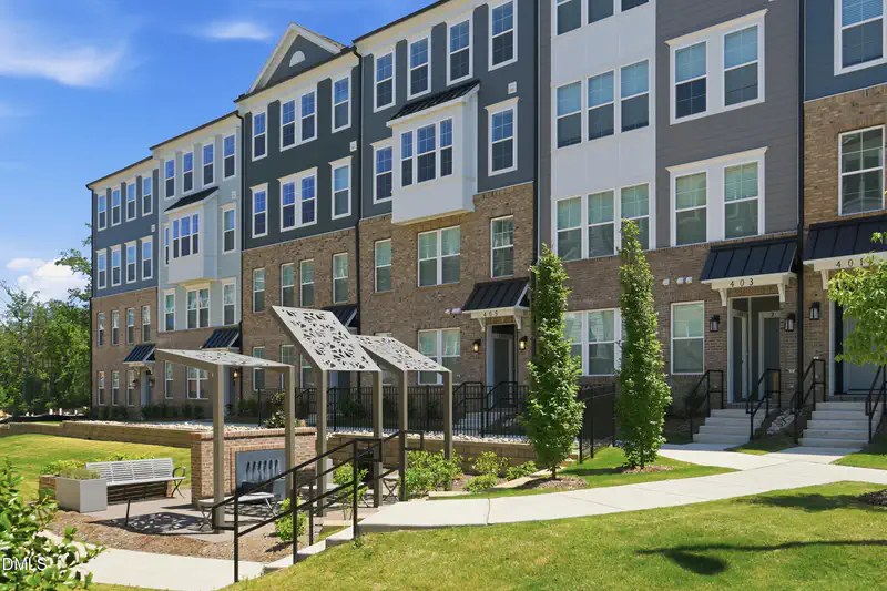 434 Gaston Park Lane 200 — photo
