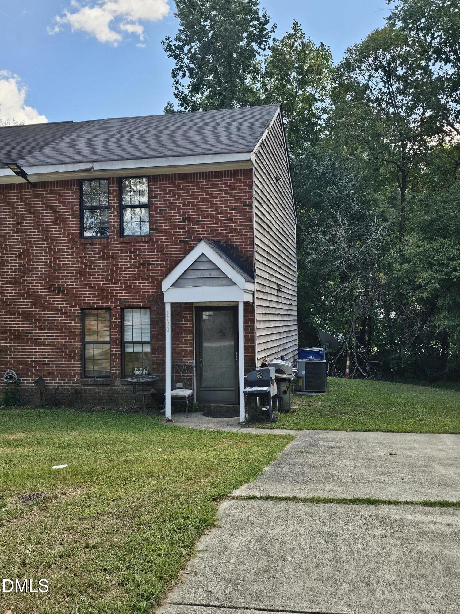 1720 Fox Hollow Drive — photo