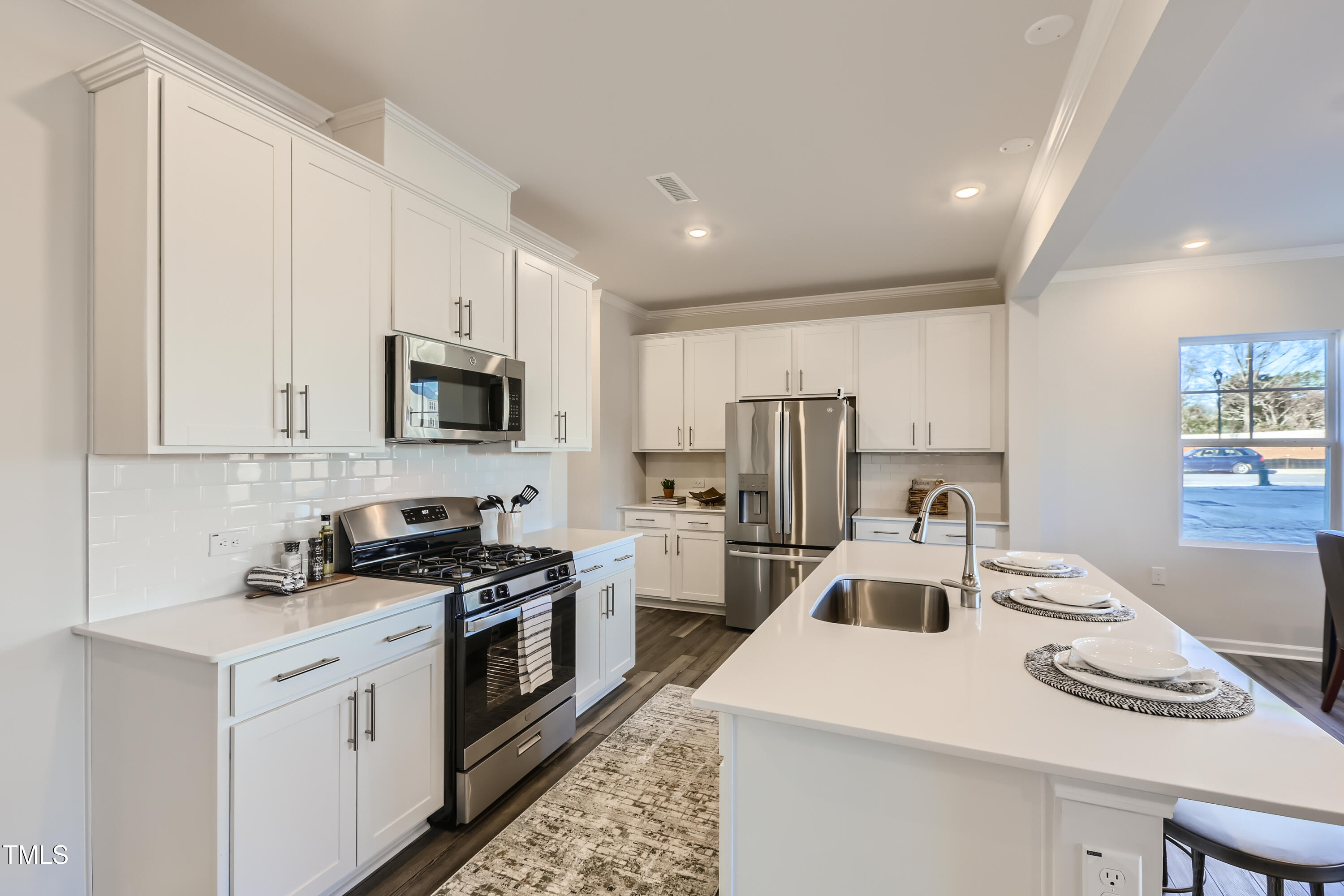 115 N Finley Landing Parkway — photo