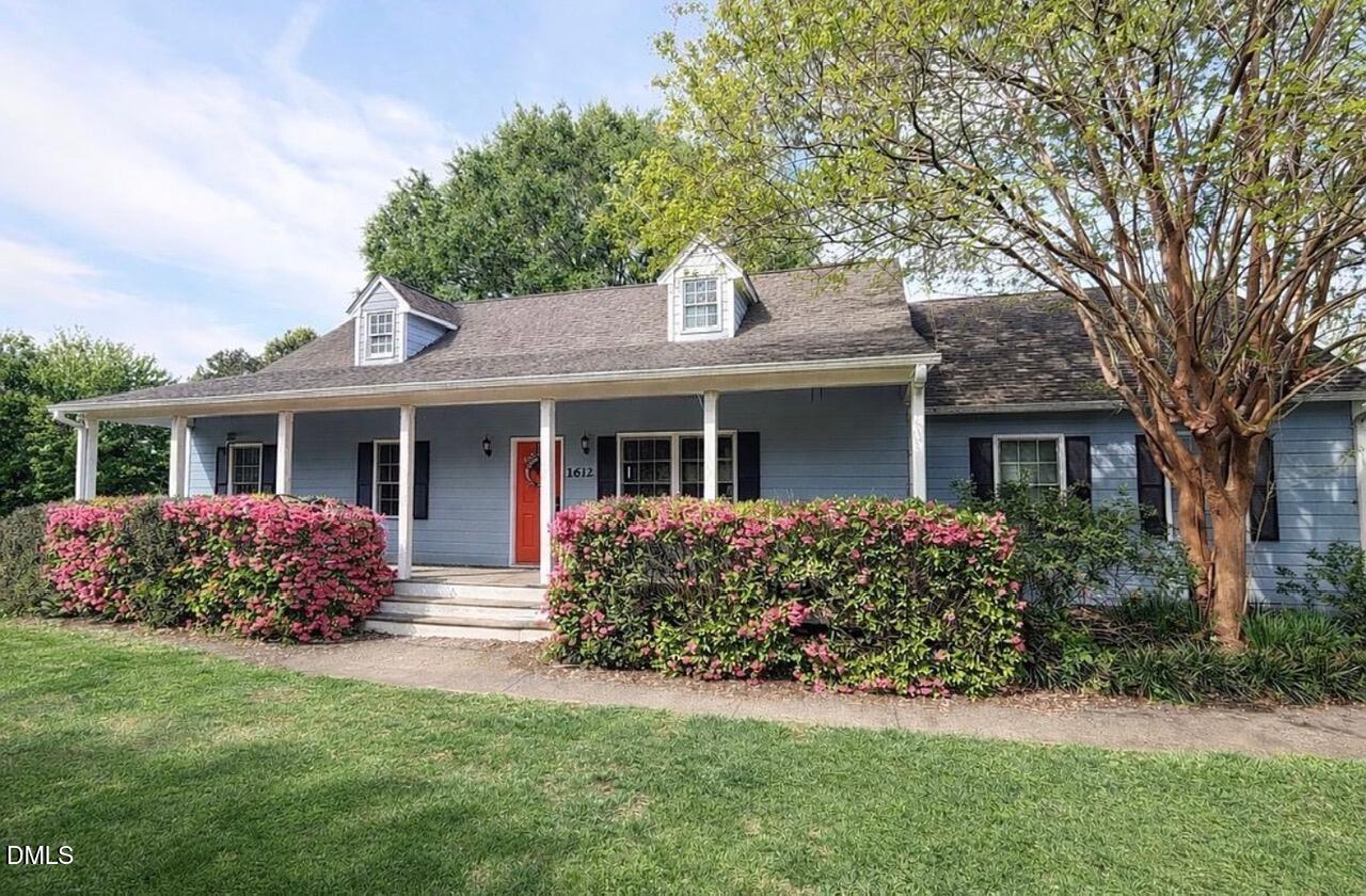 1612 Thamelink Court — photo