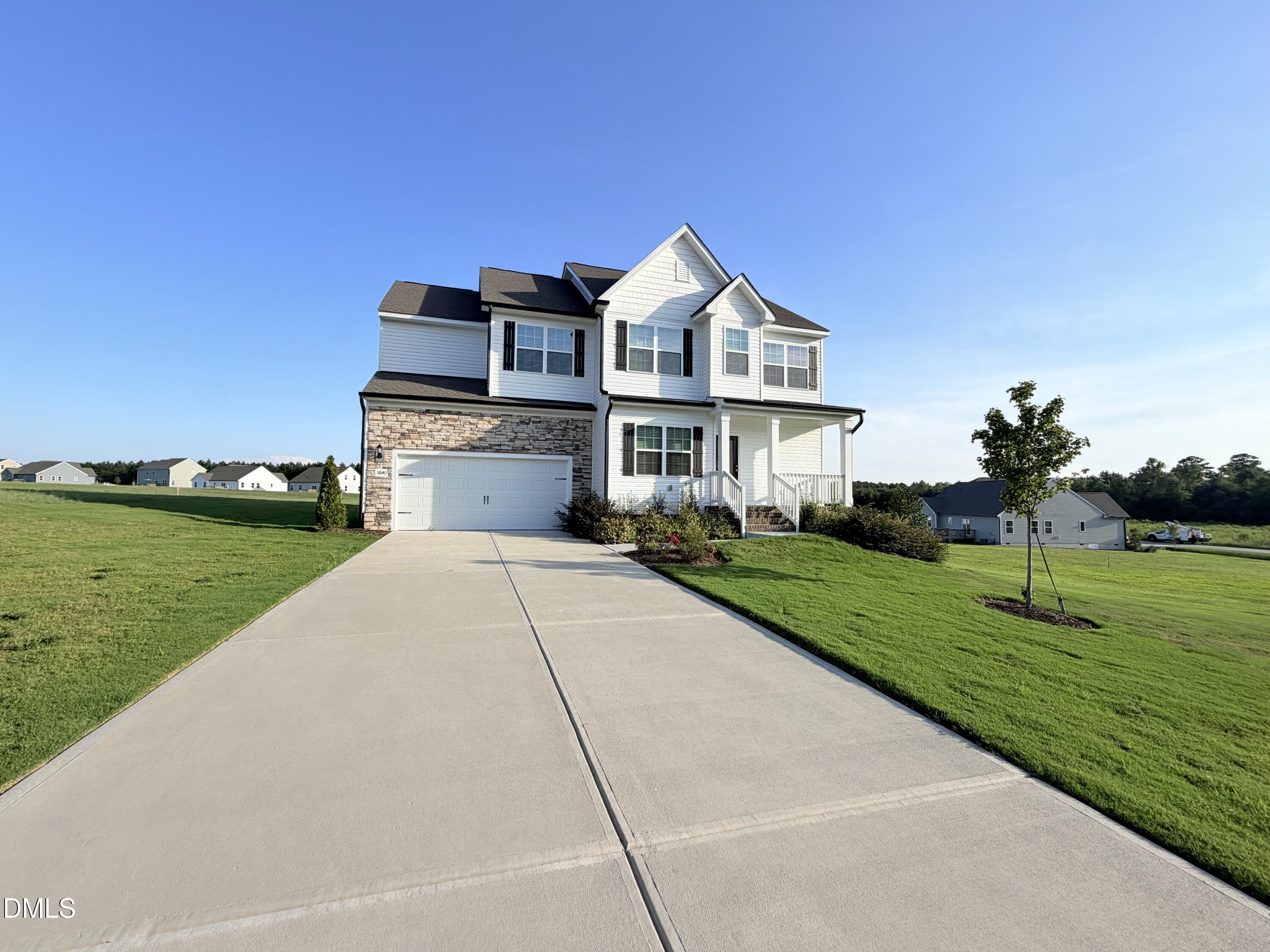 11640 International Drive — photo