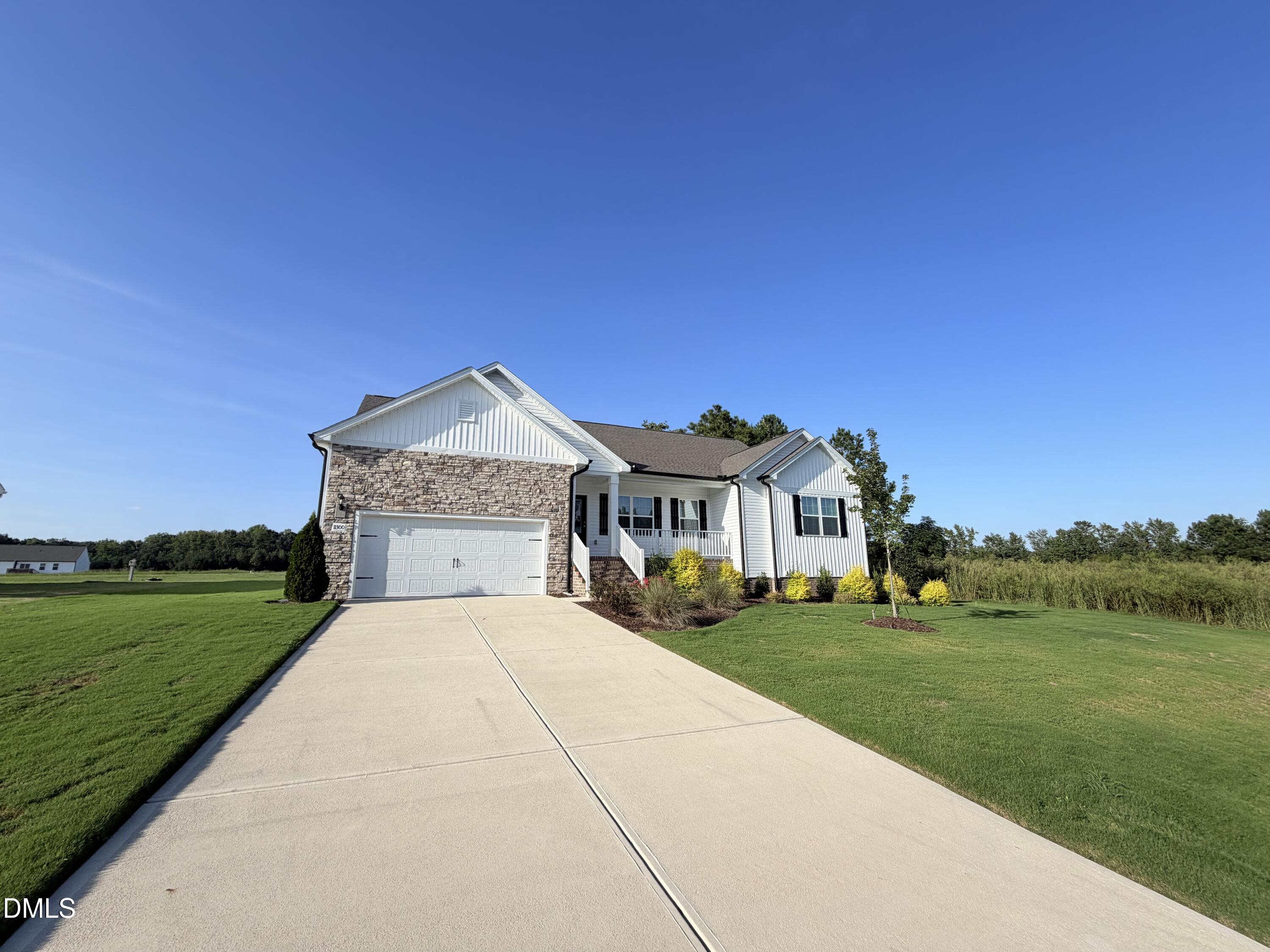 11300 International Drive — photo