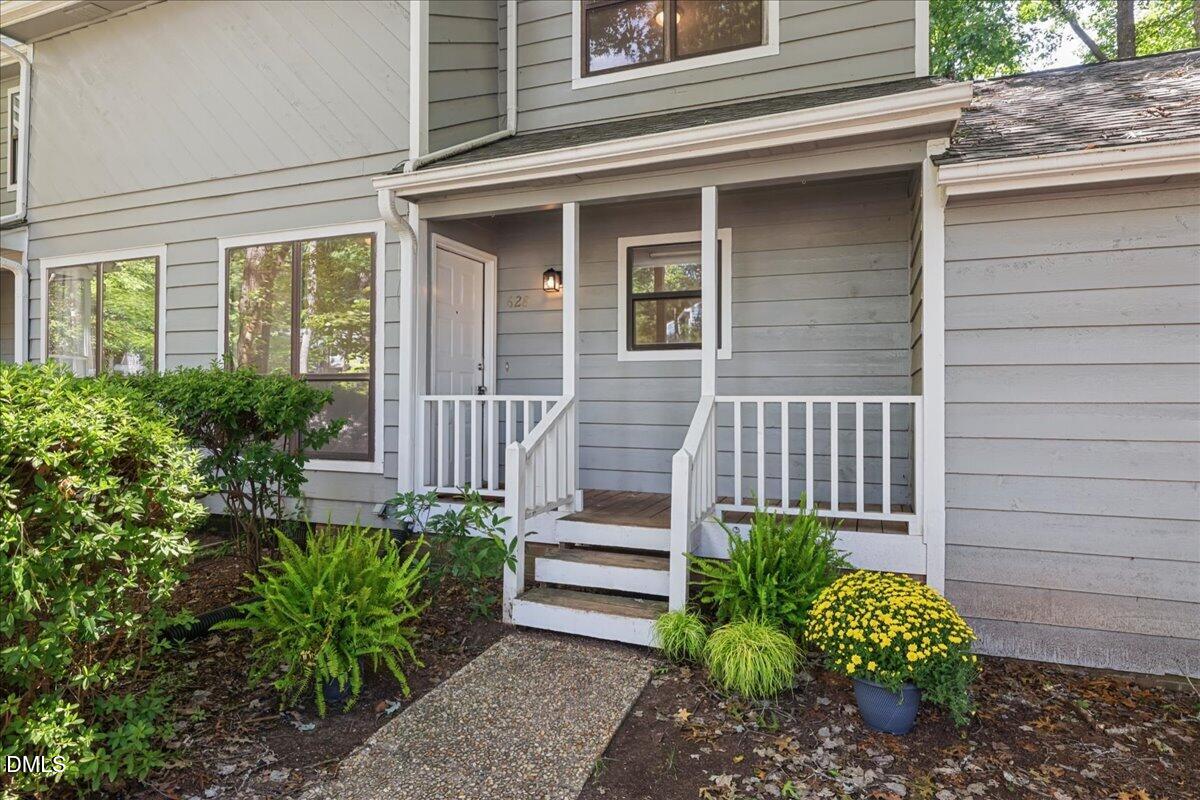 628 Applecross Drive — photo