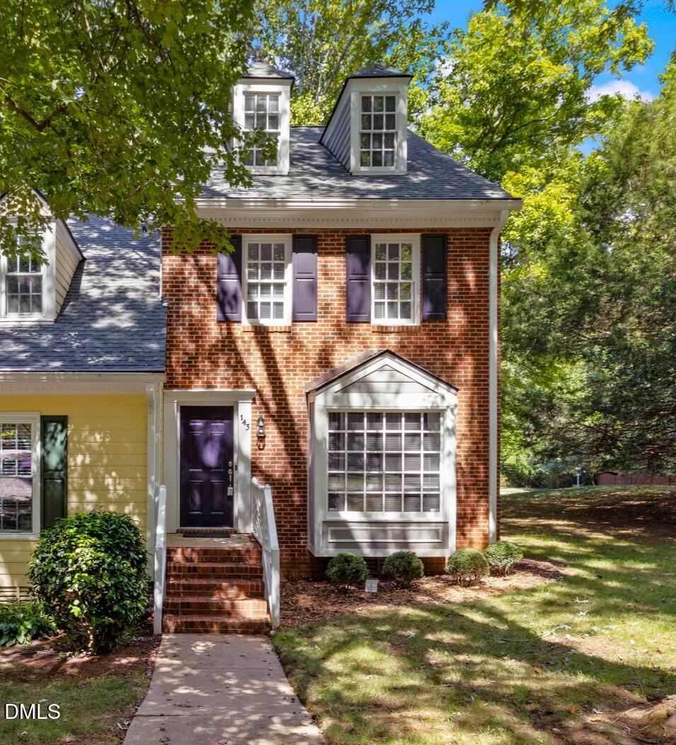 143 Hedgerow Court — photo