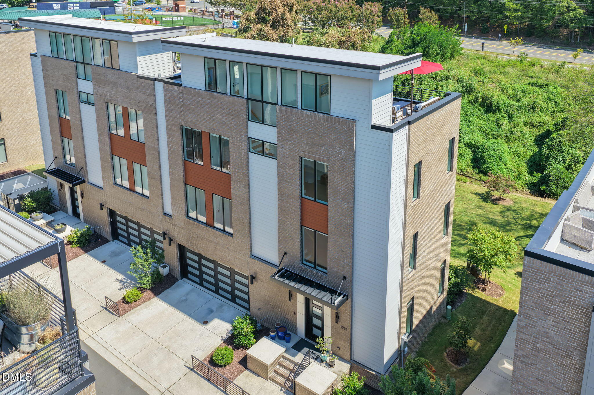 1022 Manor Way 22 — photo