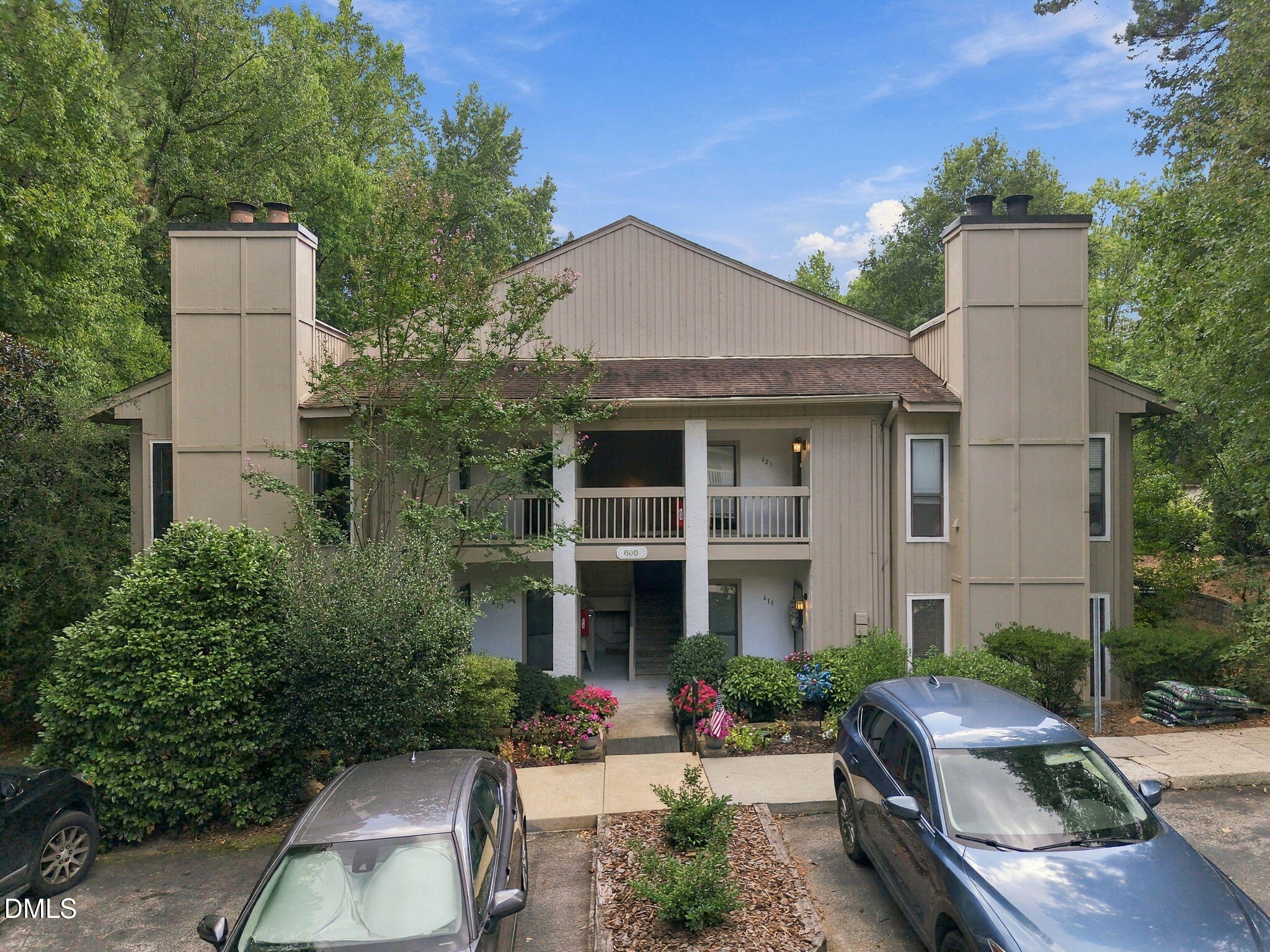 623 New Kent Place — photo