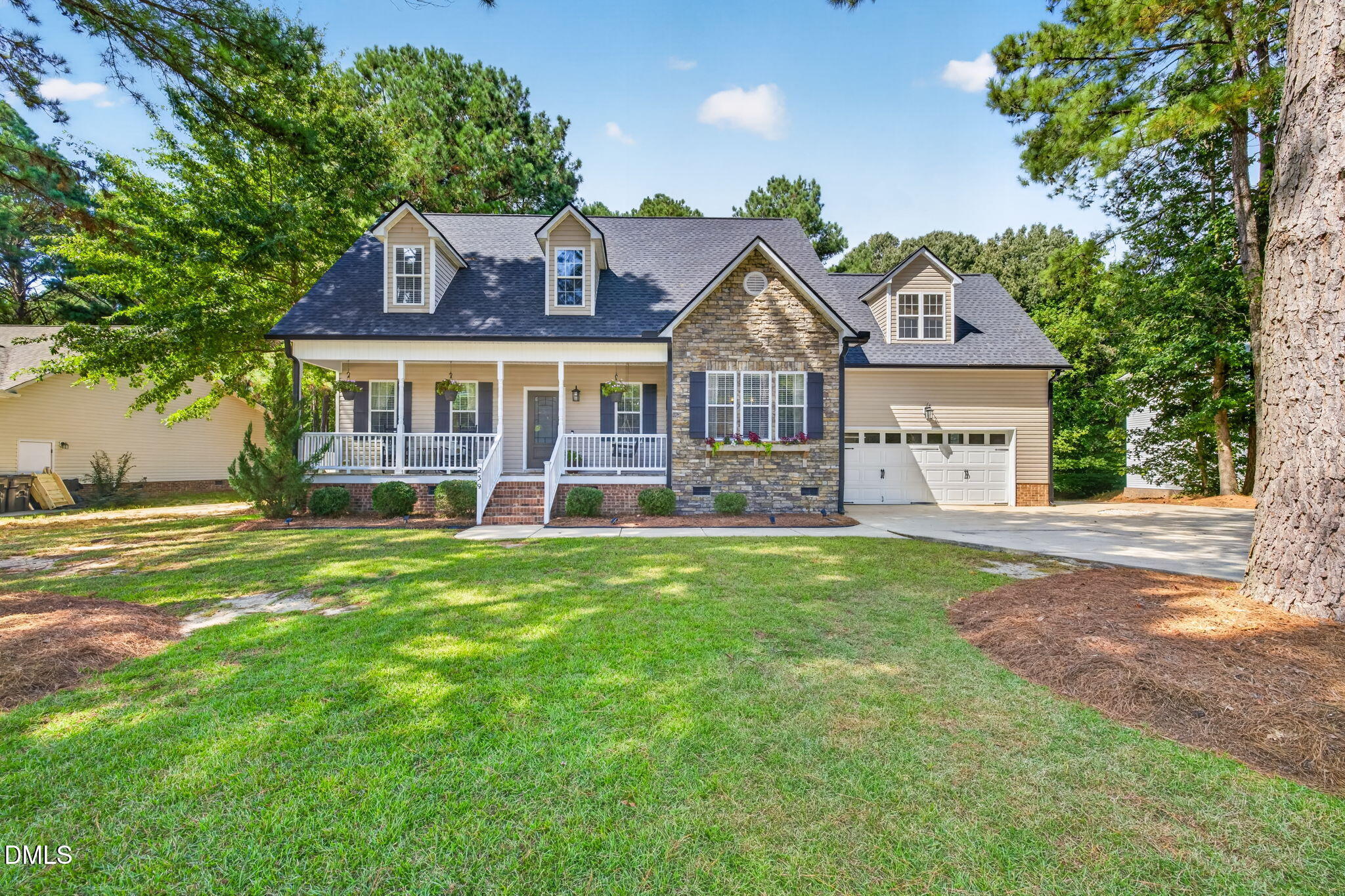 239 Tomahawk Drive — photo