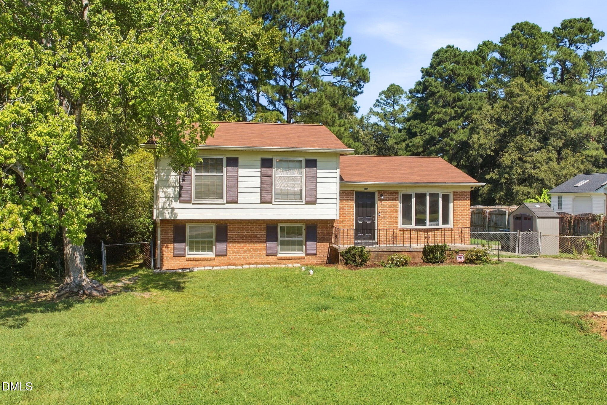 135 Emerald Circle — photo