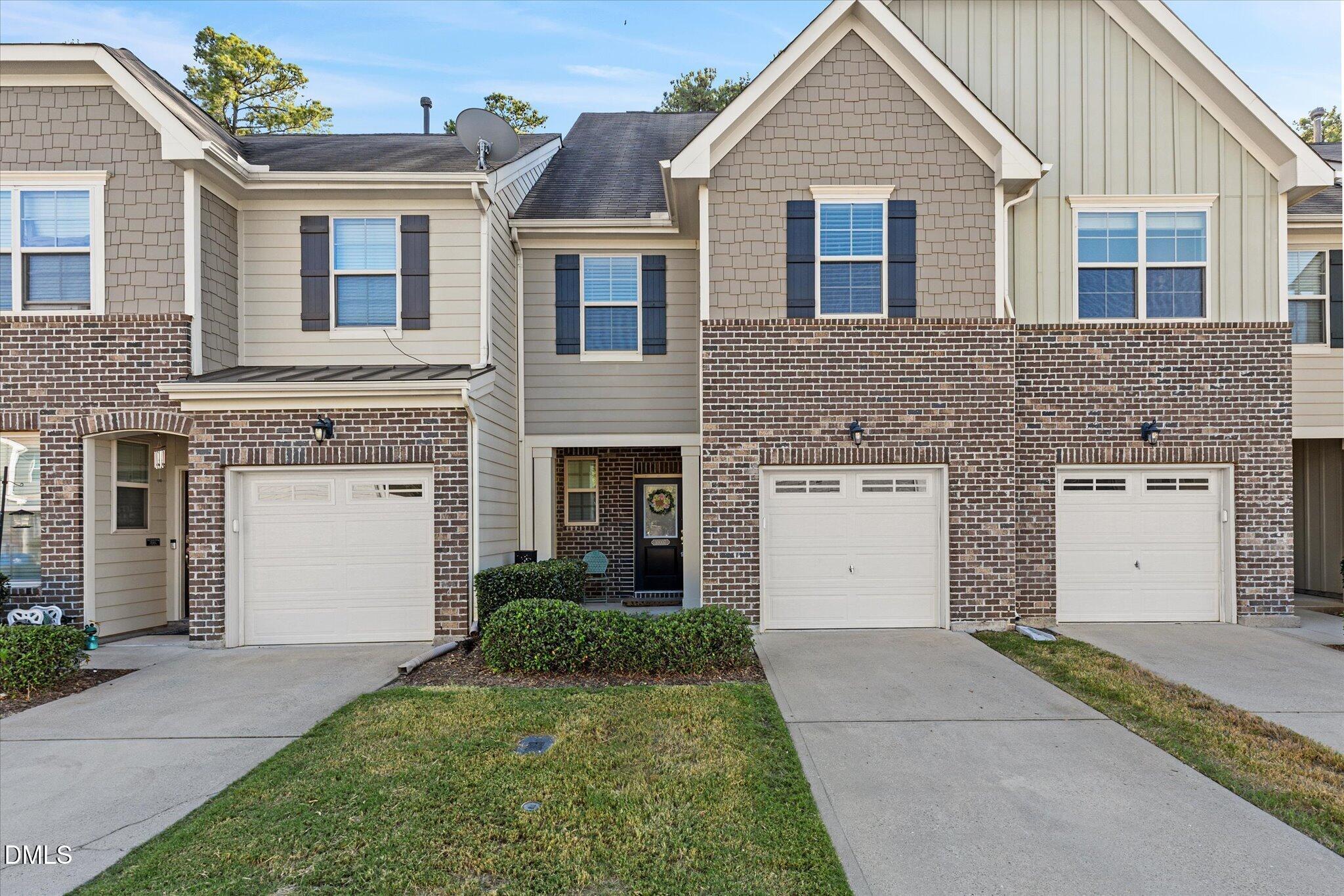 10007 Lynnberry Place — photo