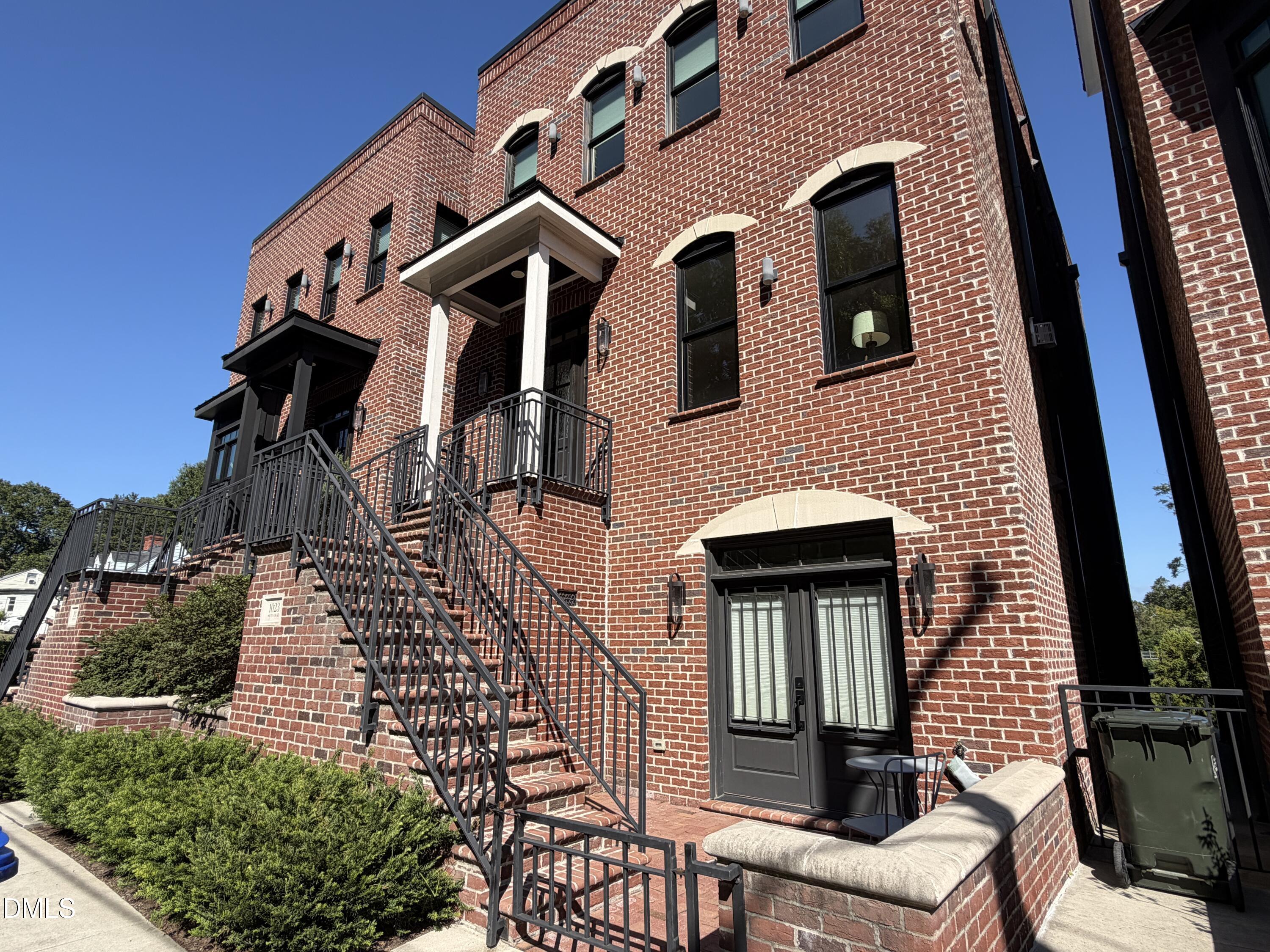 1023 S Duke Street — photo