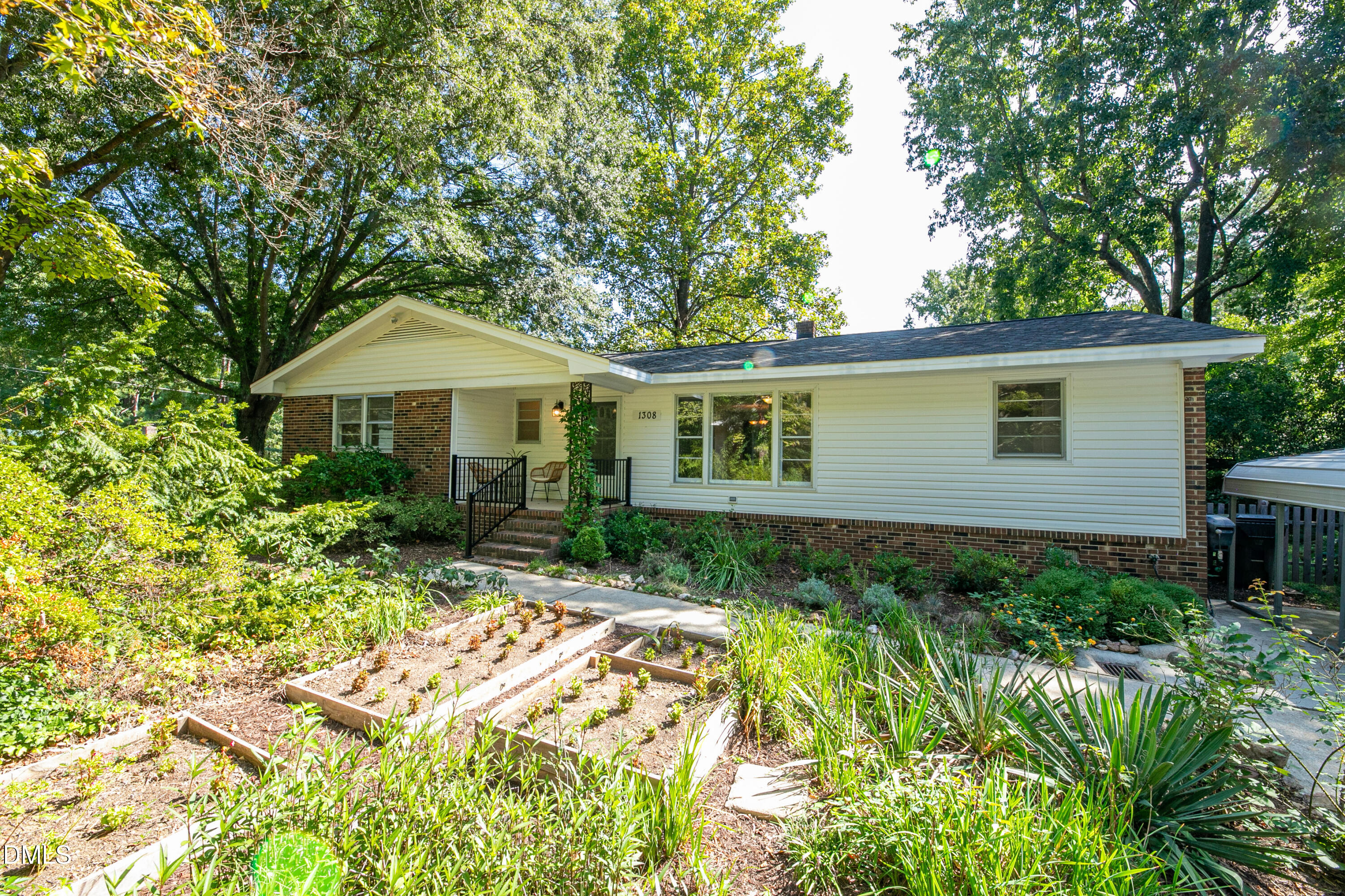 1308 Azalea Drive — photo