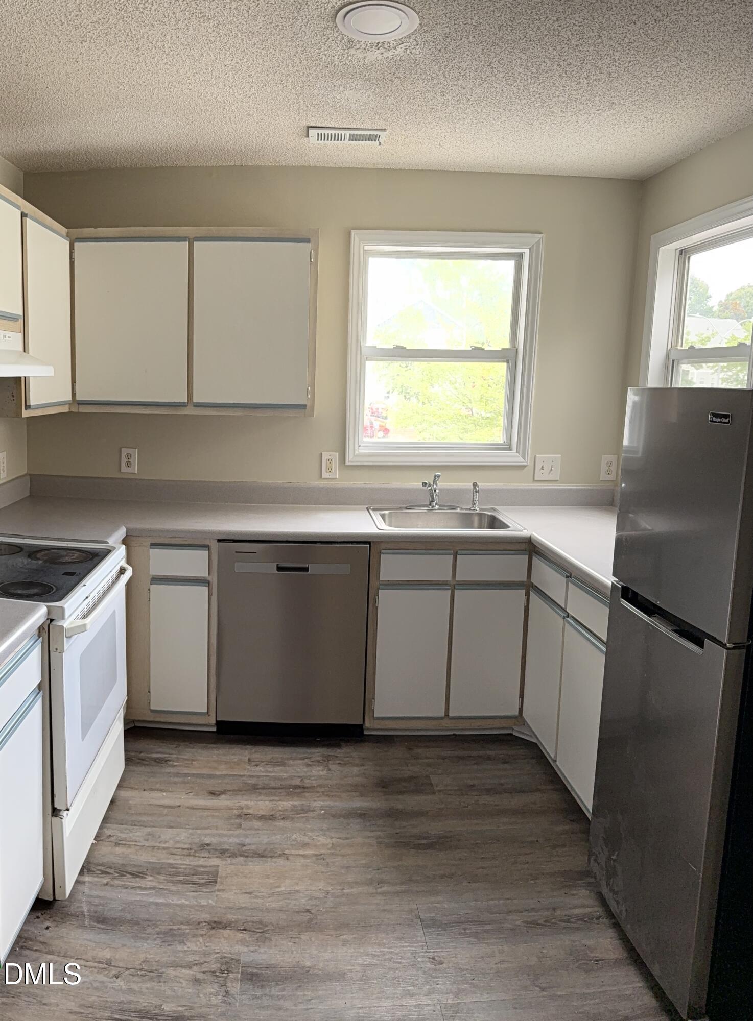 1130 Carlton Avenue 301 — photo