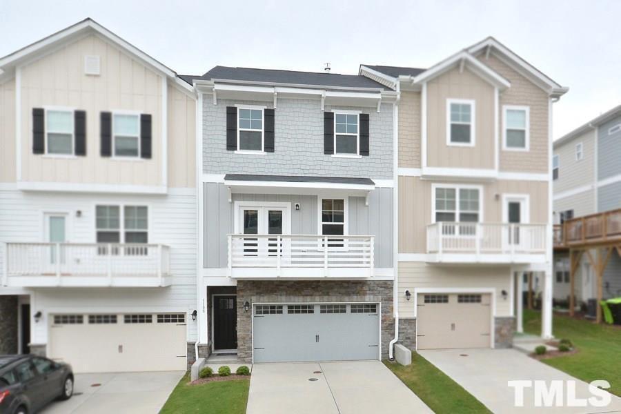 1108 Finch Court — photo
