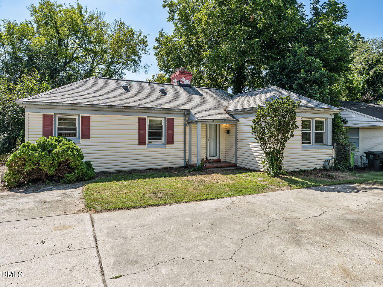 730 E Whitaker Mill Road — photo