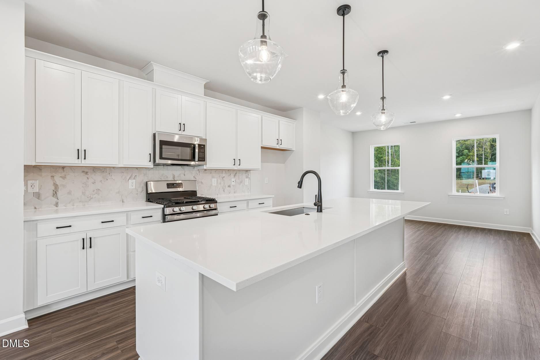 1122 Holding Village Way — photo