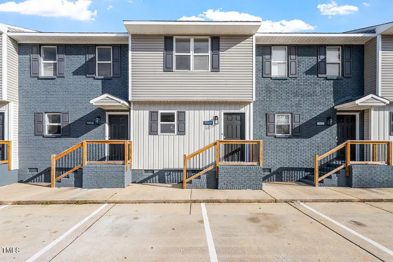 369 E Williams Street — photo