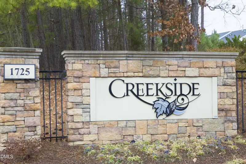 1725 Tw Alexander Drive 404 — photo
