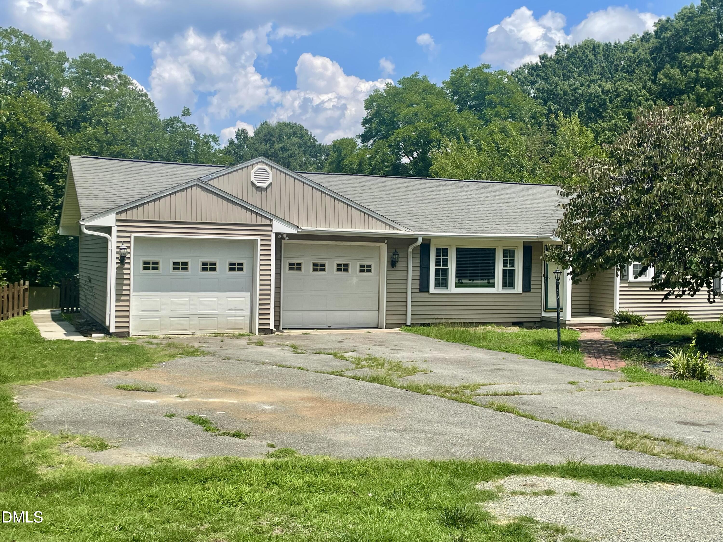 2511 Parrish Street — photo