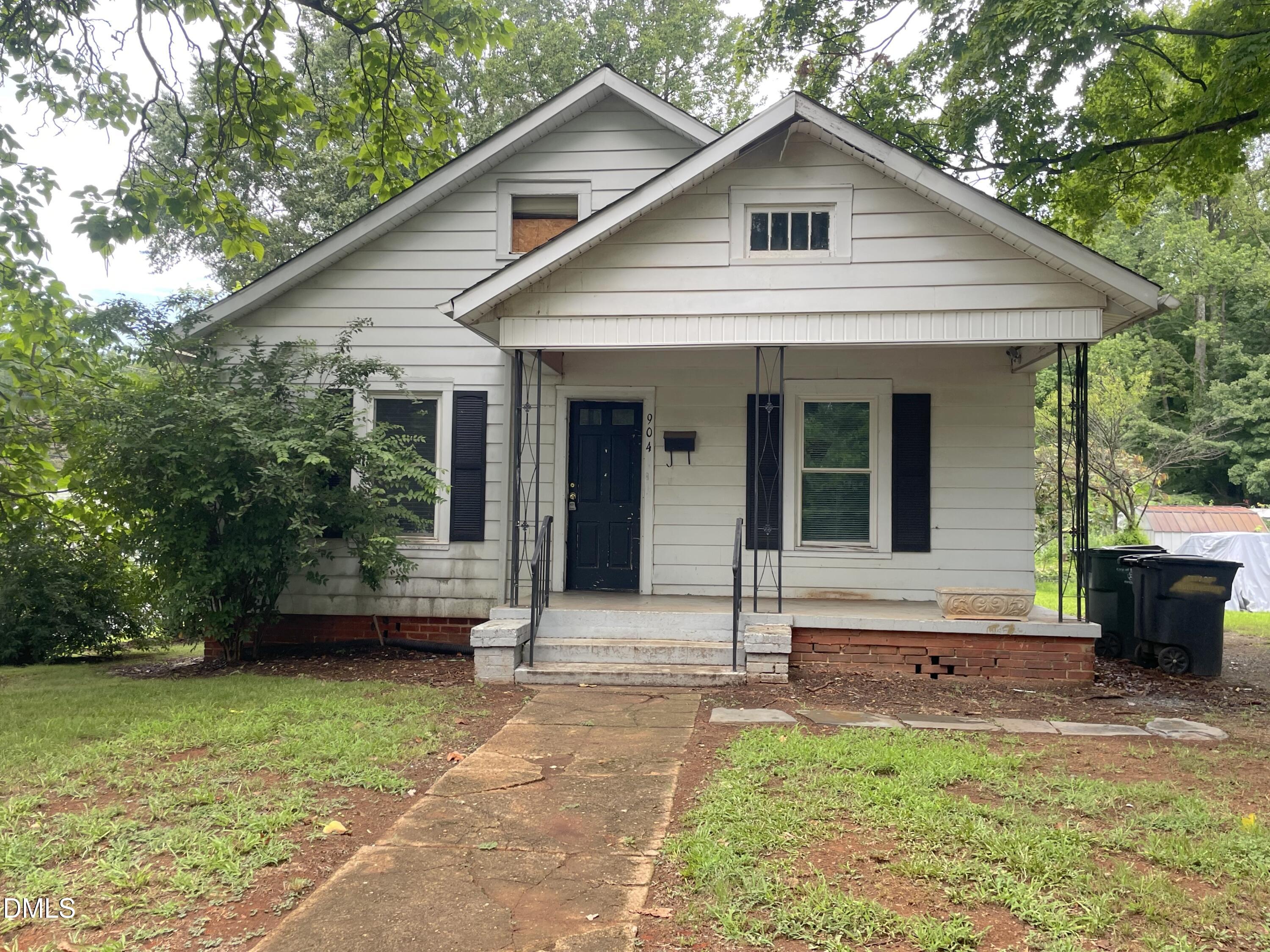 904 Stokes Street — photo