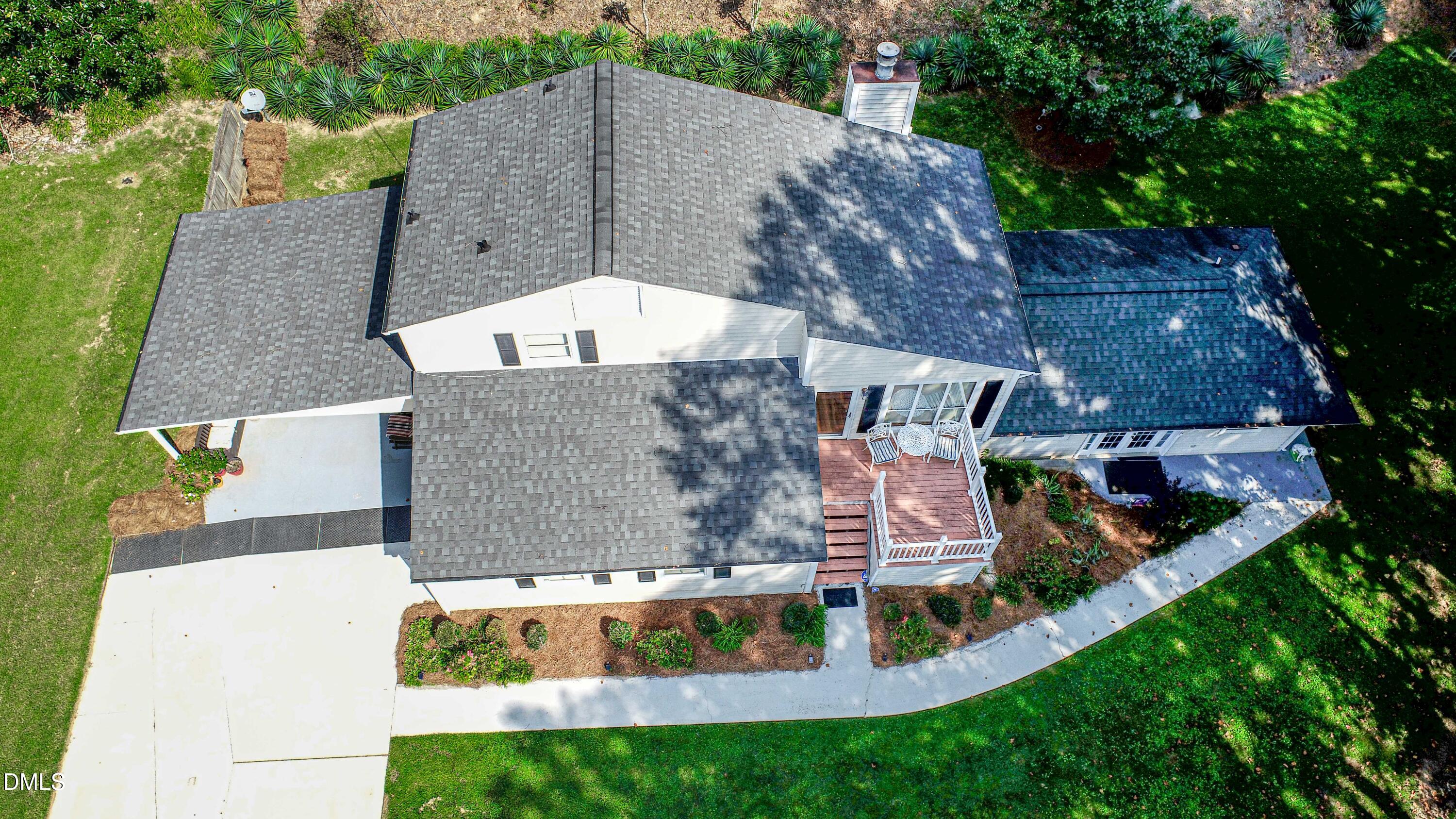 2311 Oakcliffe Drive — photo