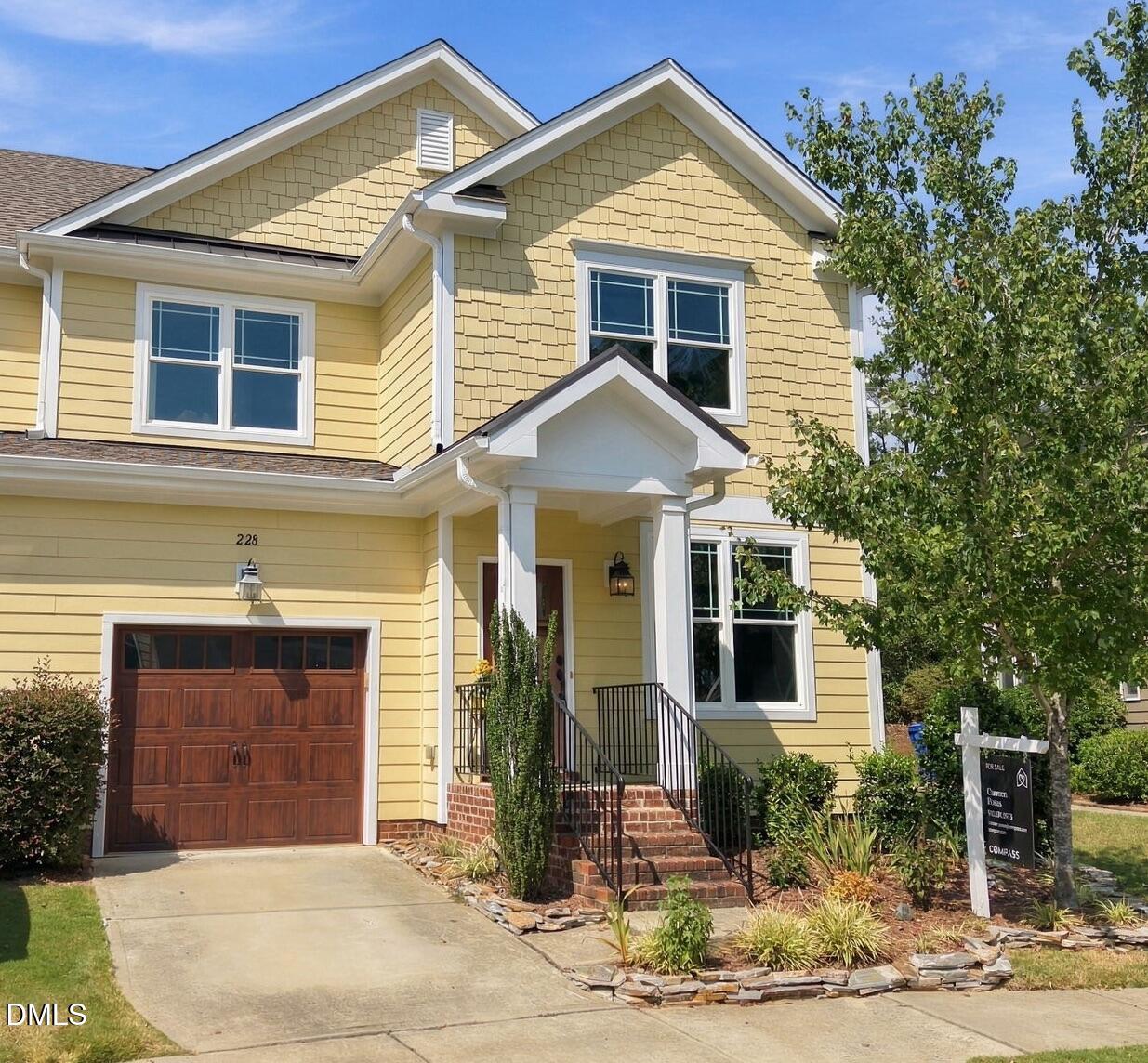 228 Lena Circle — photo