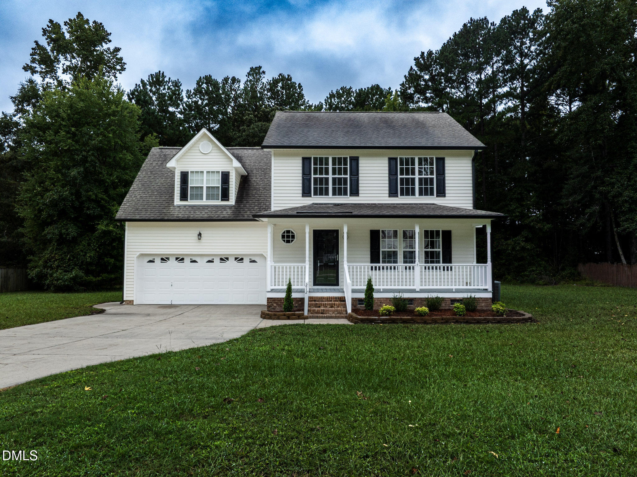 212 Spearhead Place — photo