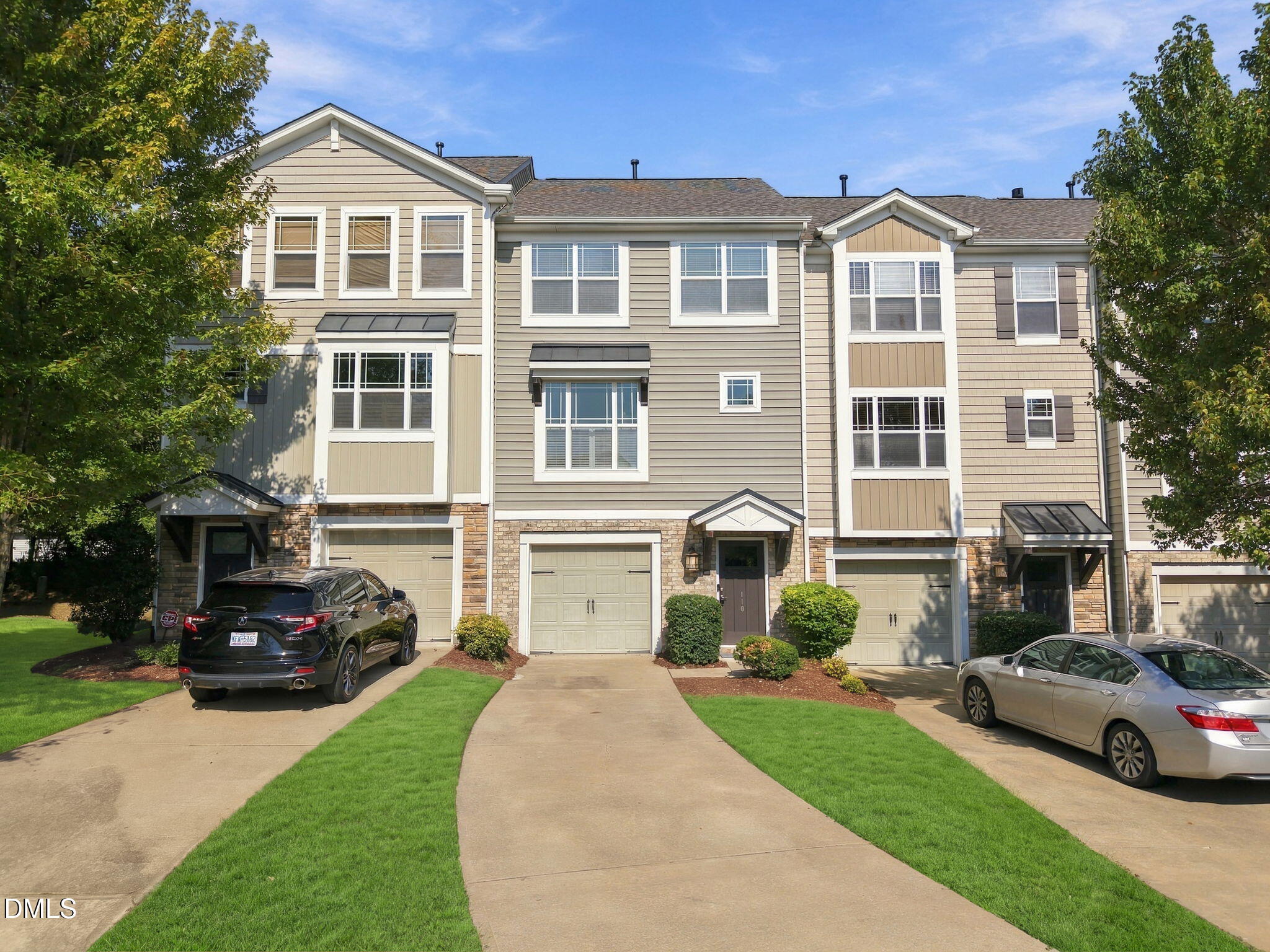 110 Irving Way — photo