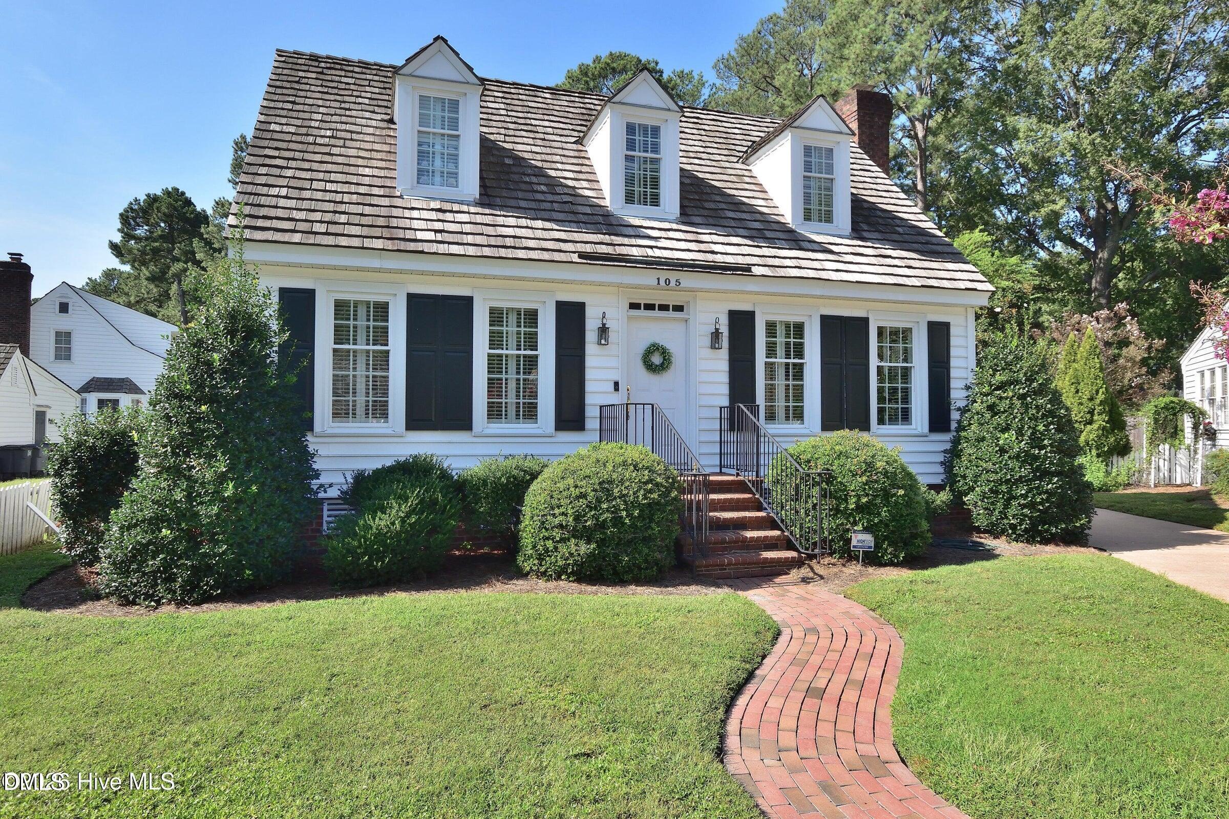 105 Province Circle — photo