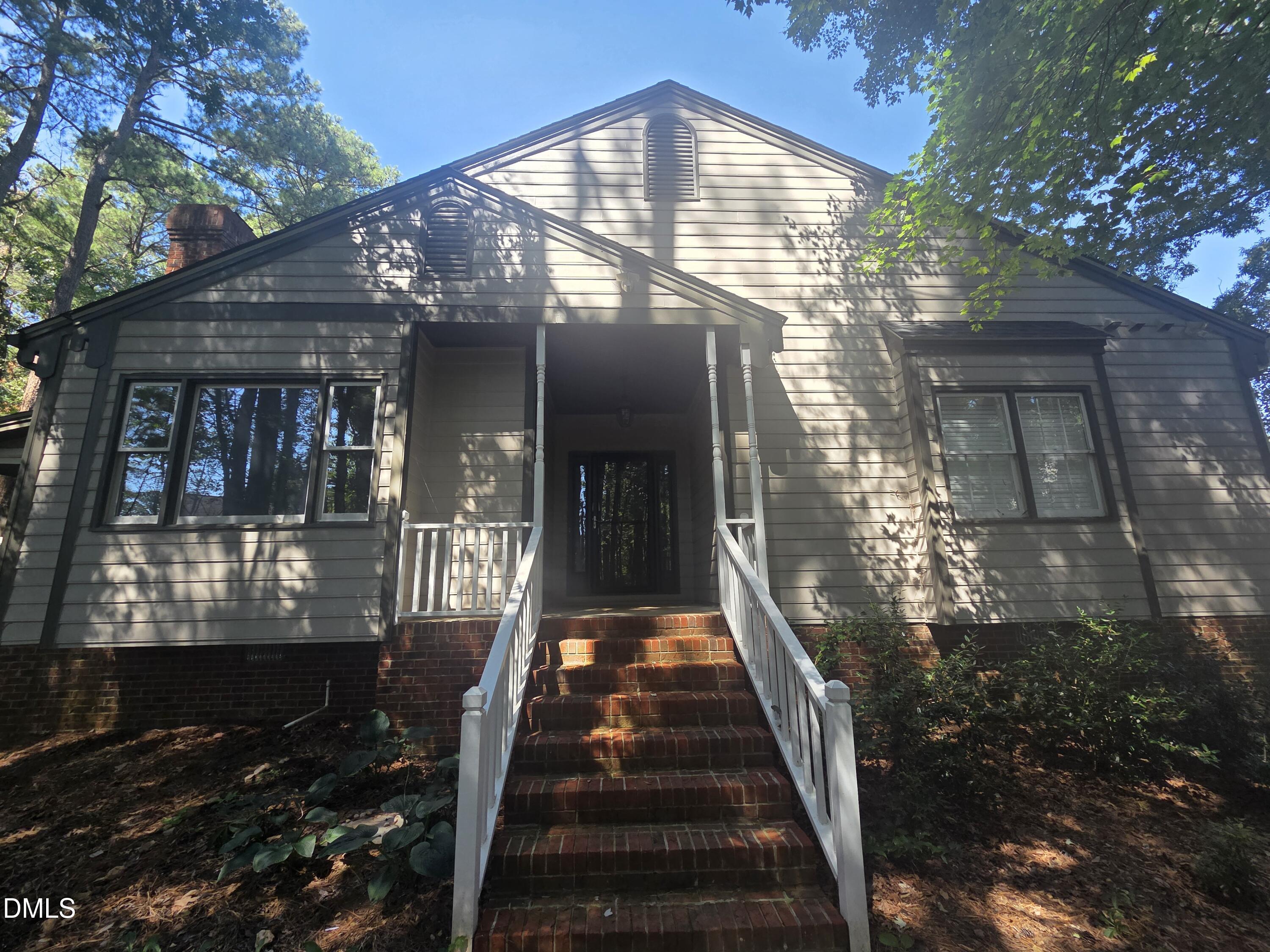 8316 Wycombe Lane — photo