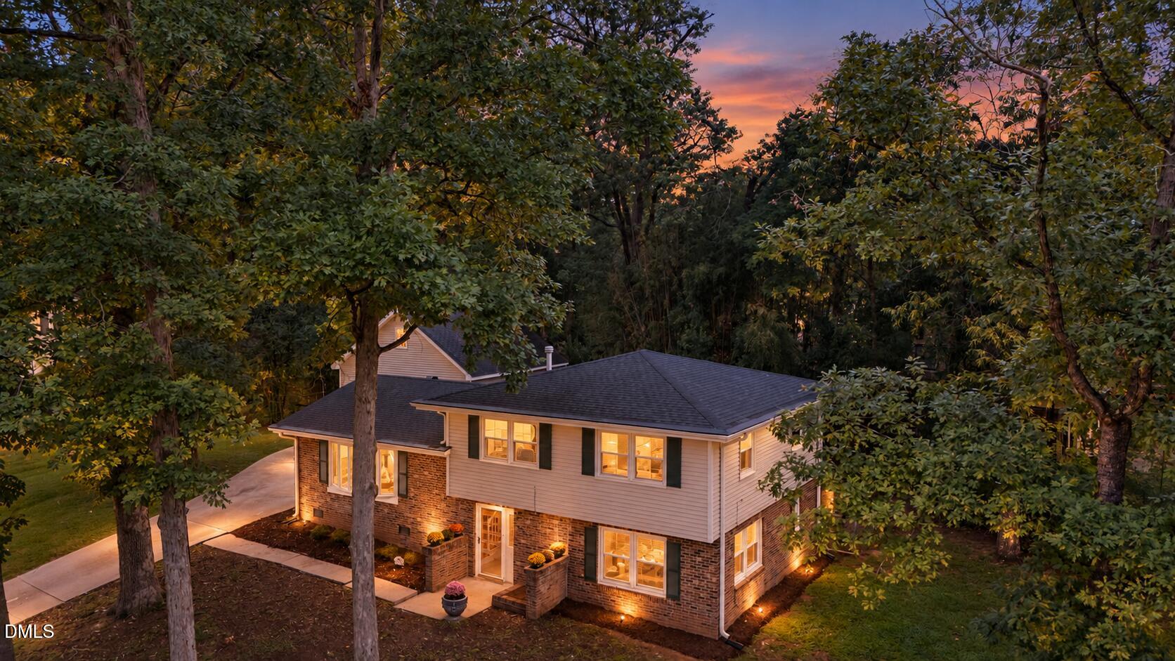 118 Radcliff Circle — photo