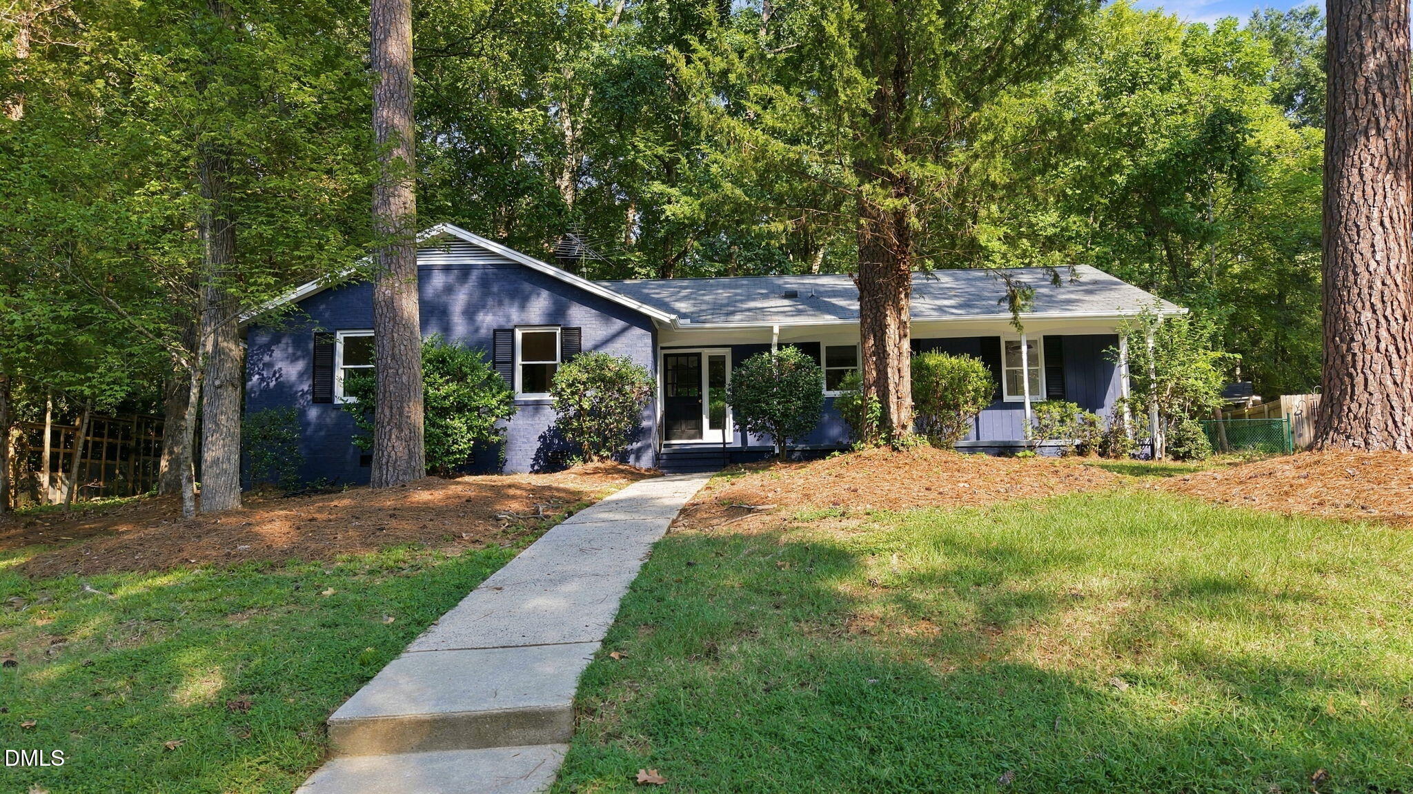 404 Longleaf Drive — photo