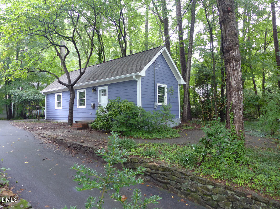 904 E Franklin Street — photo
