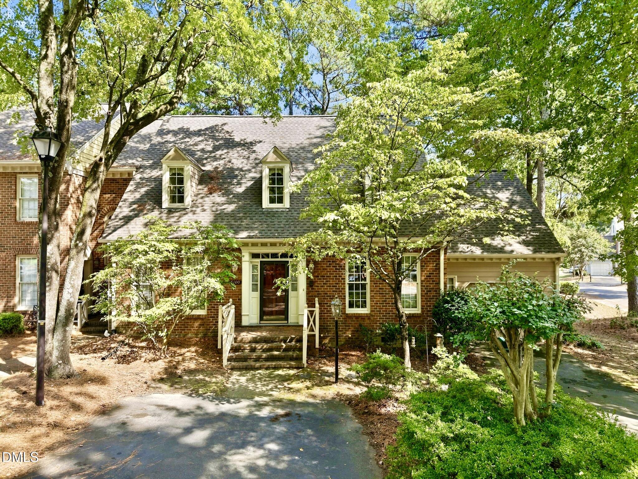 6100 Parker Croft Court — photo
