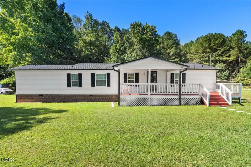 7533 Sam Young Road — photo