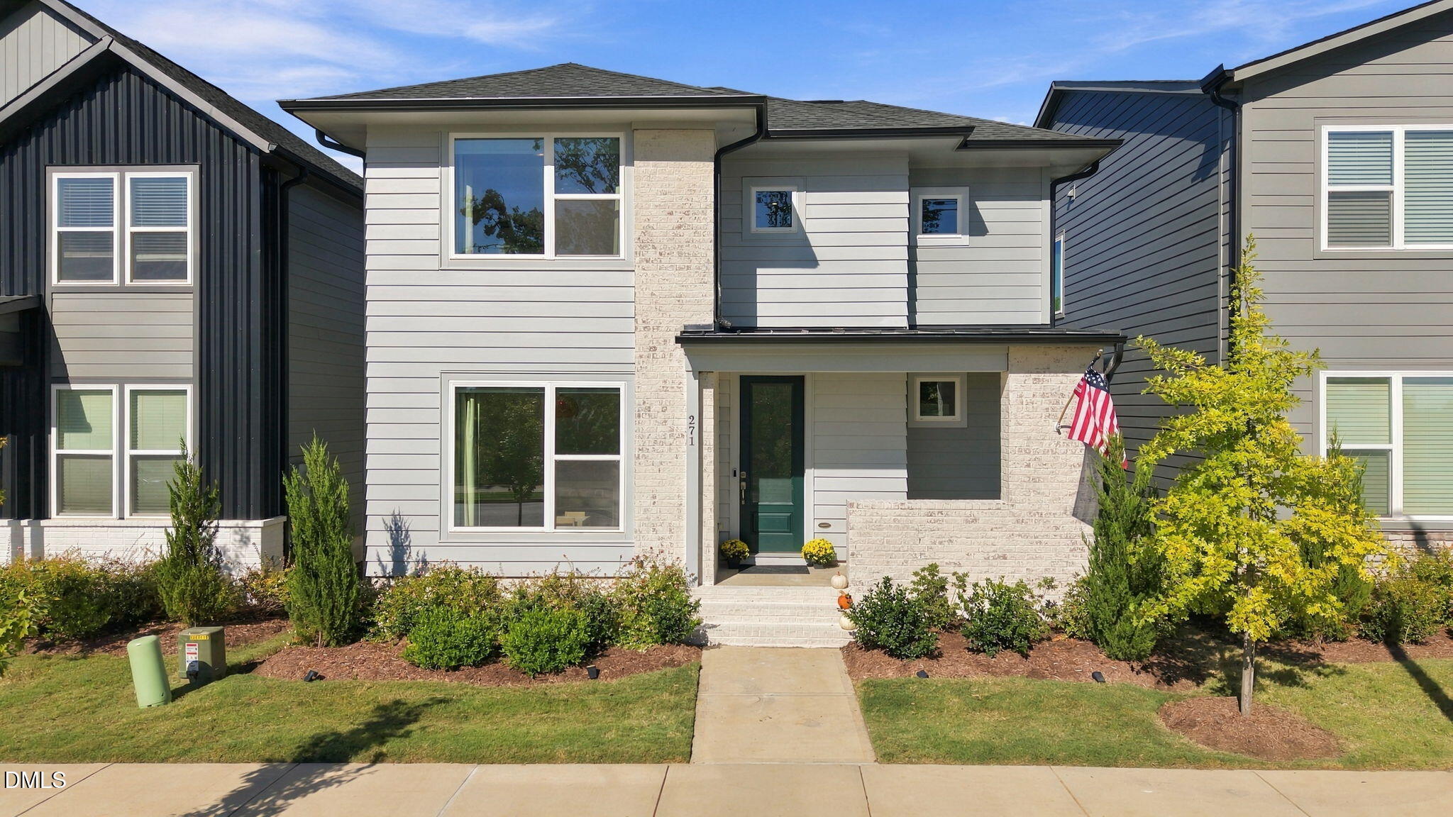 271 Parkland Drive — photo