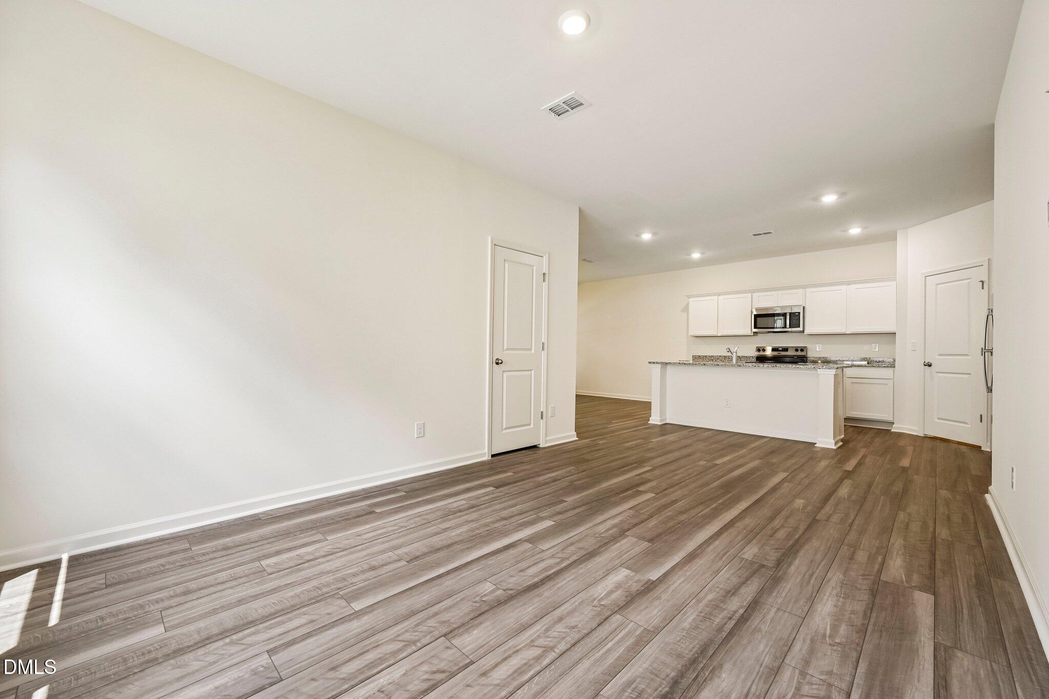 879 Hanford Landing Drive — photo